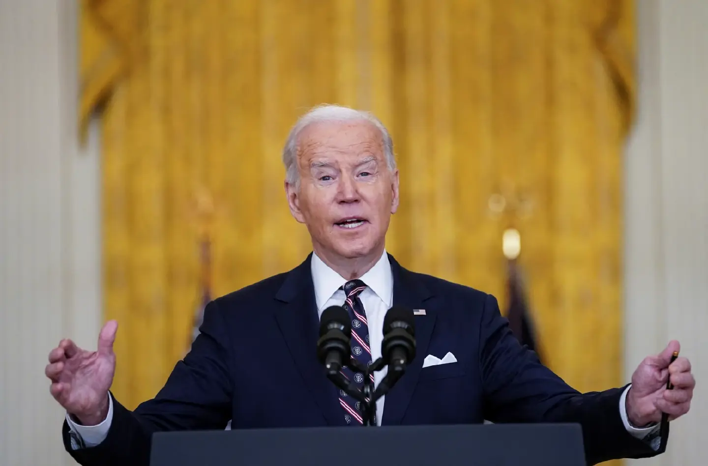 "We have no intention of fighting Russia" - Biden as he announces Russia sanctions