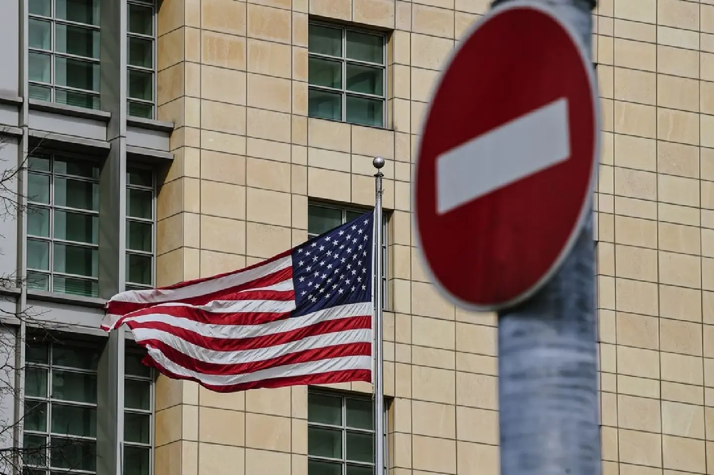 Russia expels U.S. deputy chief of mission in retaliation