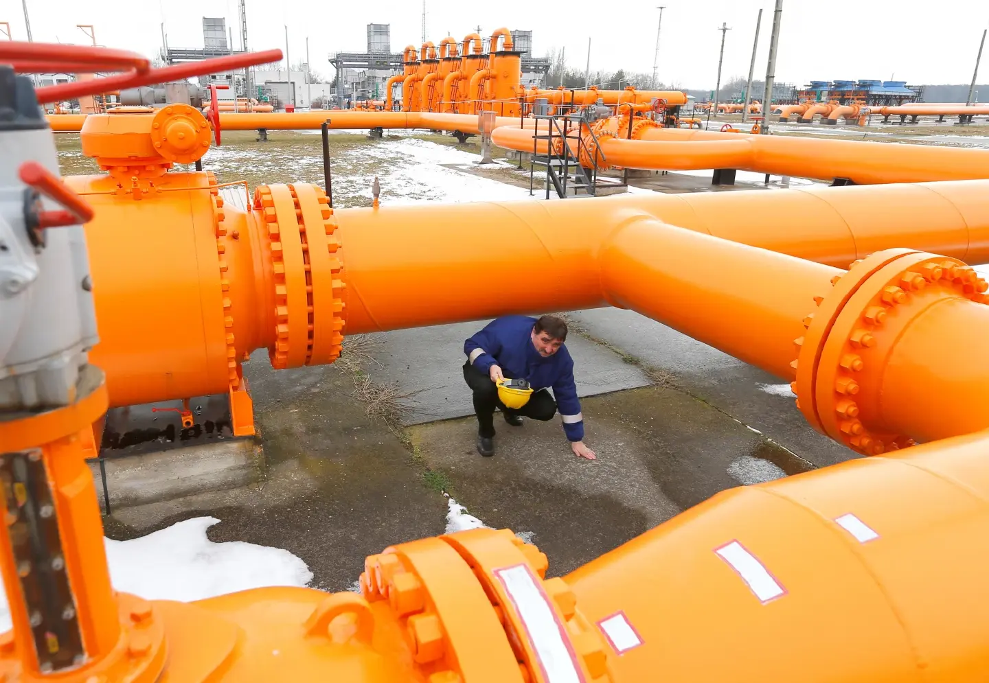 Russia to continue exporting gas without disruption, energy minister says