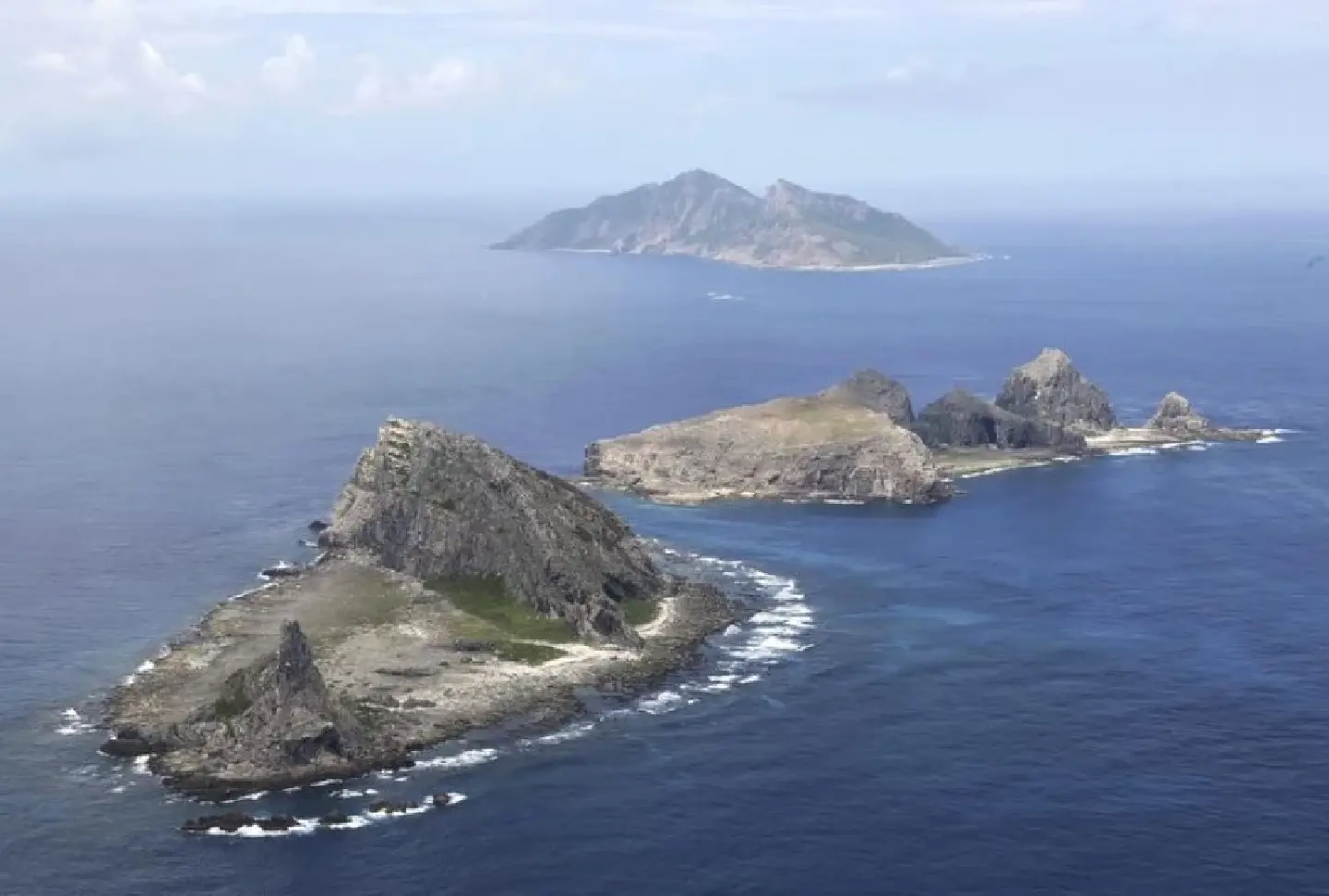 Number of Chinese ships in waters off Senkakus surged since enactment of coast guard law