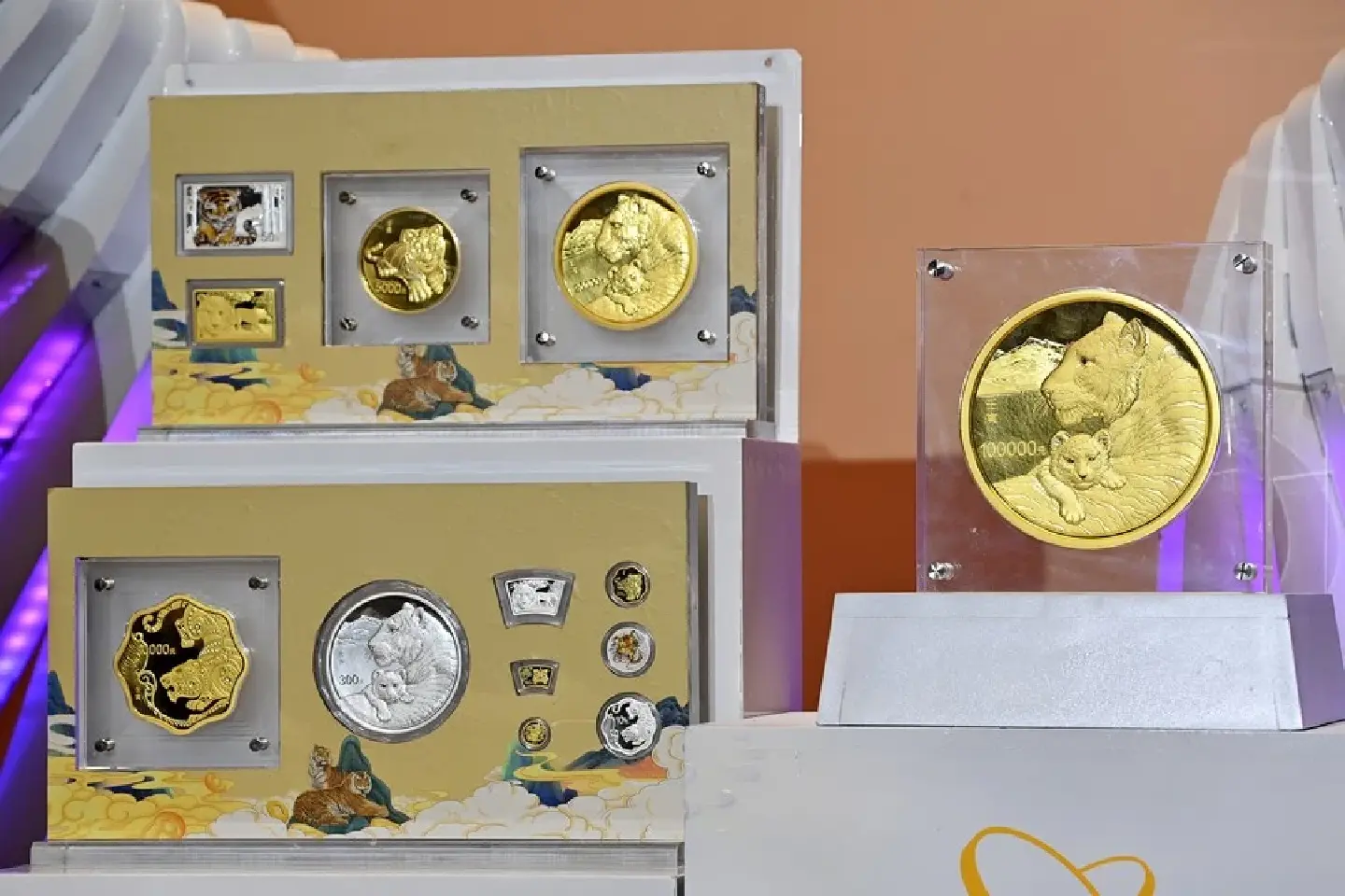 Gold consumption booms in Spring Festival holiday