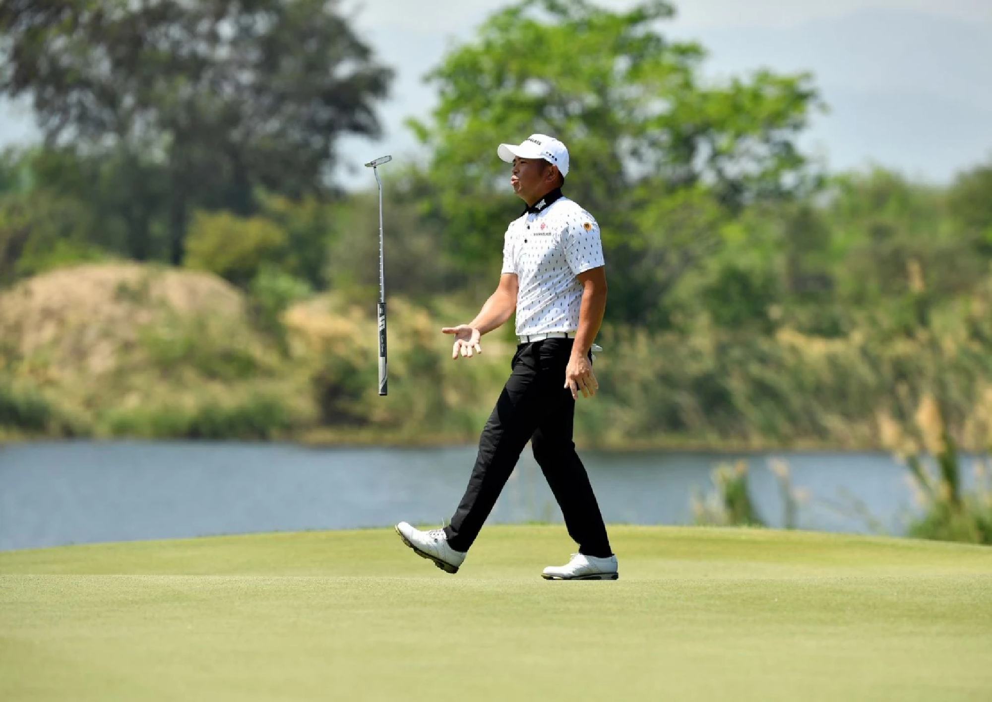 CHAN BACK IN THE GROOVE