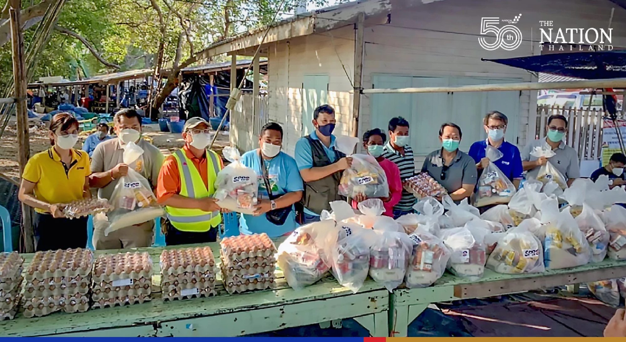 SPRC distributes care packages among fishermen to make up for oil spill