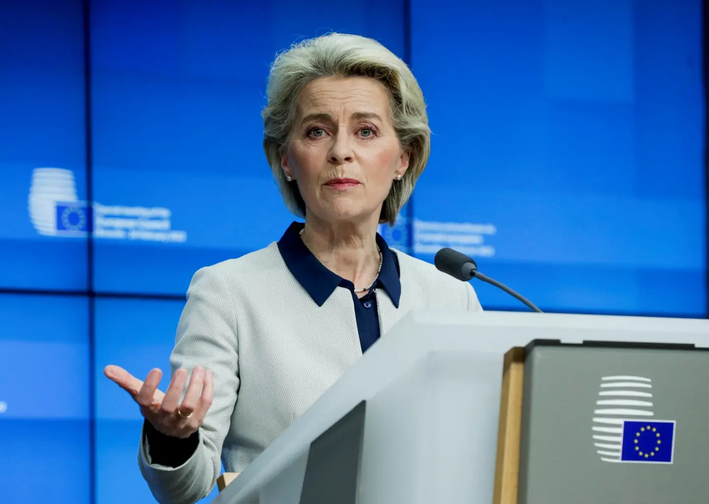 U.S., UK, Europe, Canada to block Russian access to SWIFT