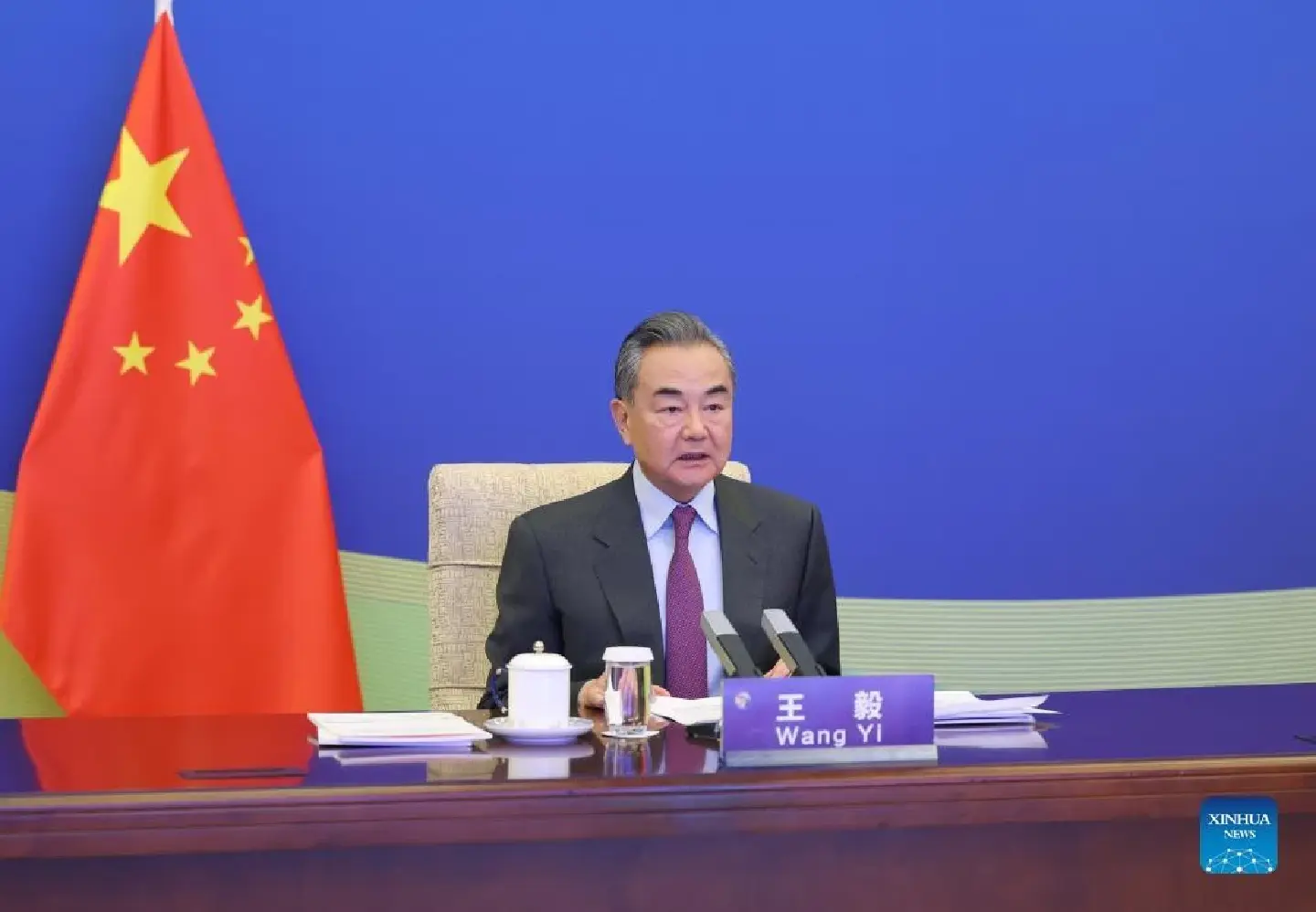 China understands Russia's security concerns, FM says China understands Russia's security concerns, FM says