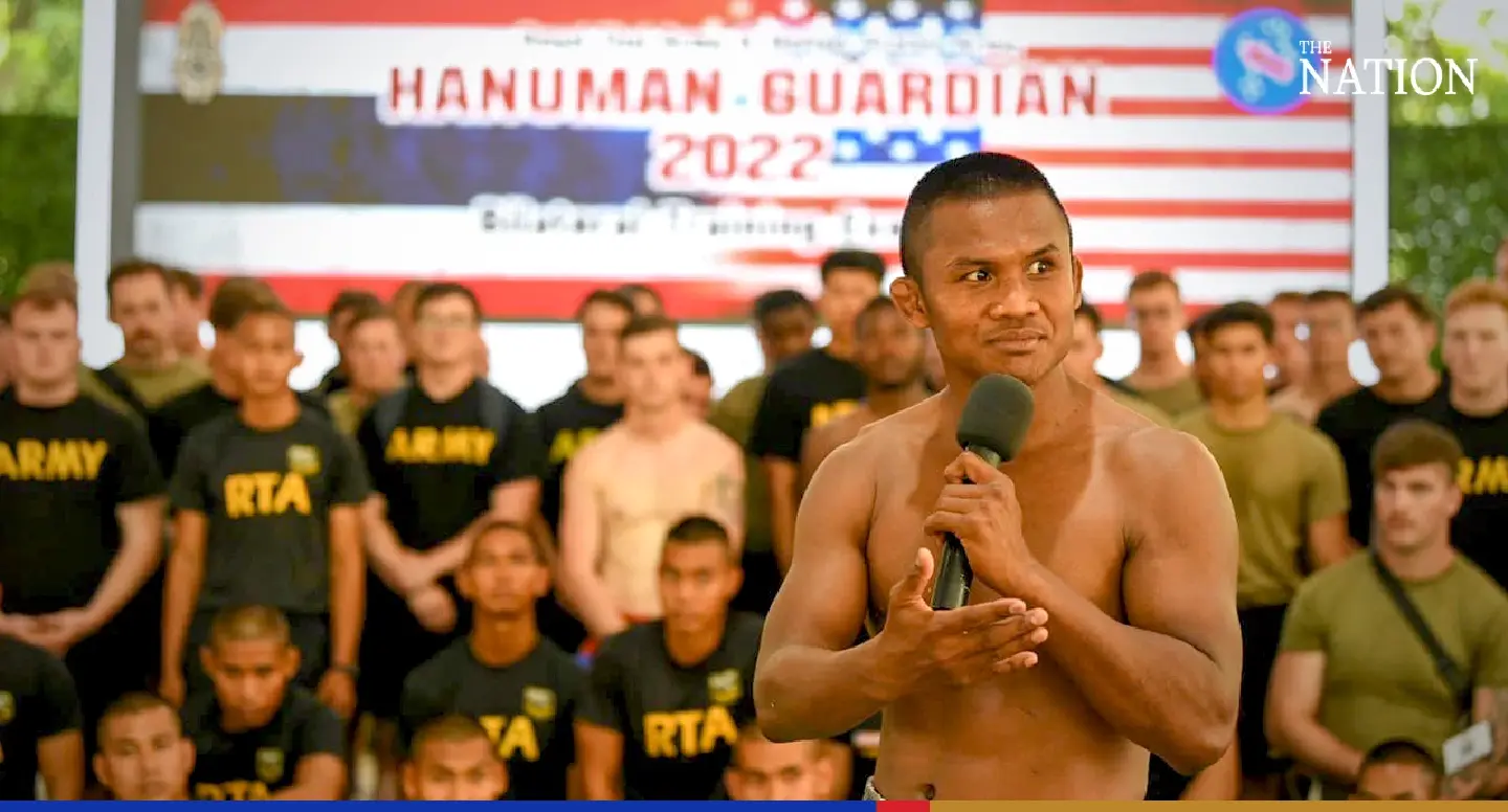 Buakaw trains US, Thai soldiers in Muay Thai