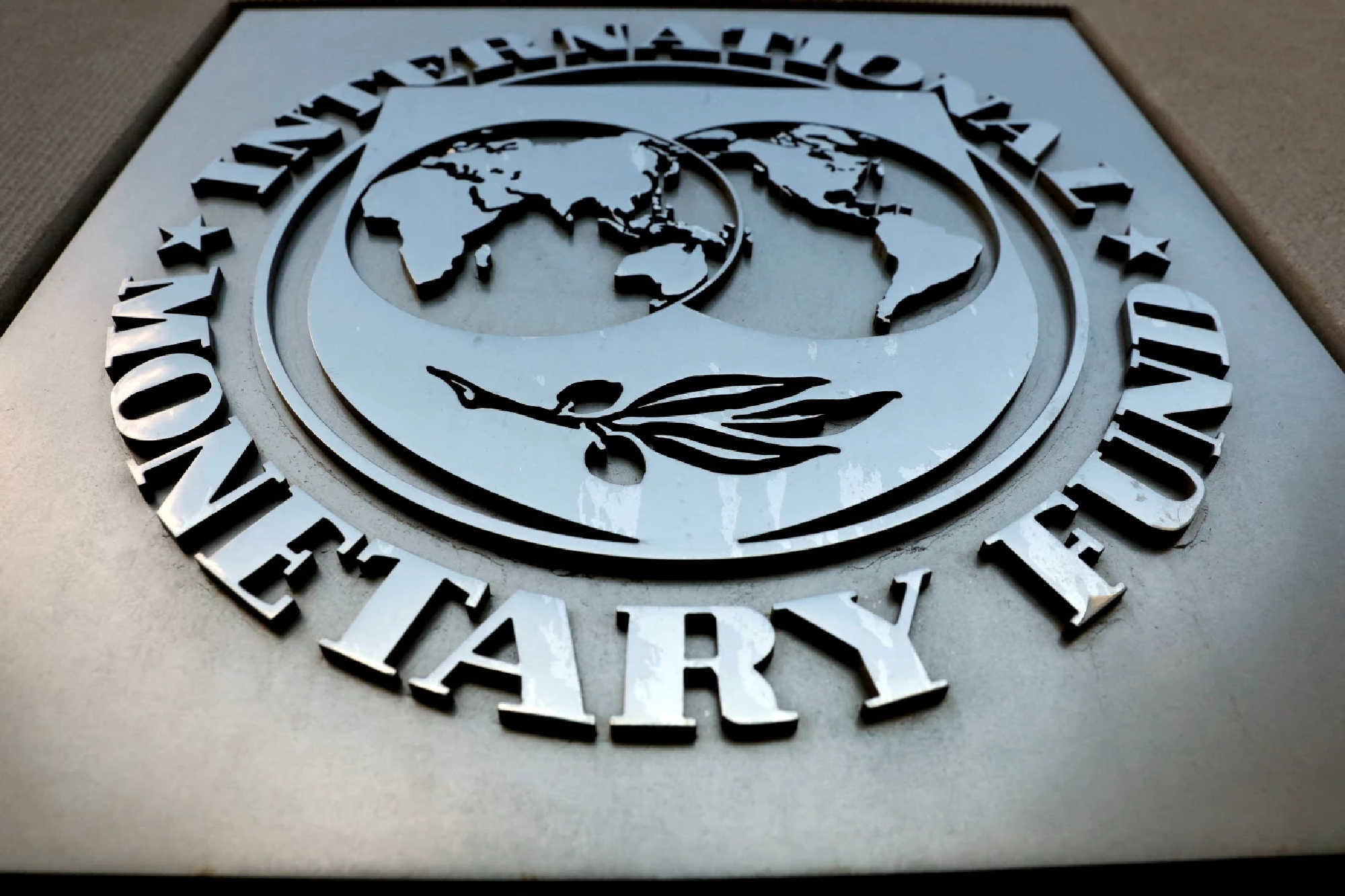 Globe may feel deeper economic pain, IMF says