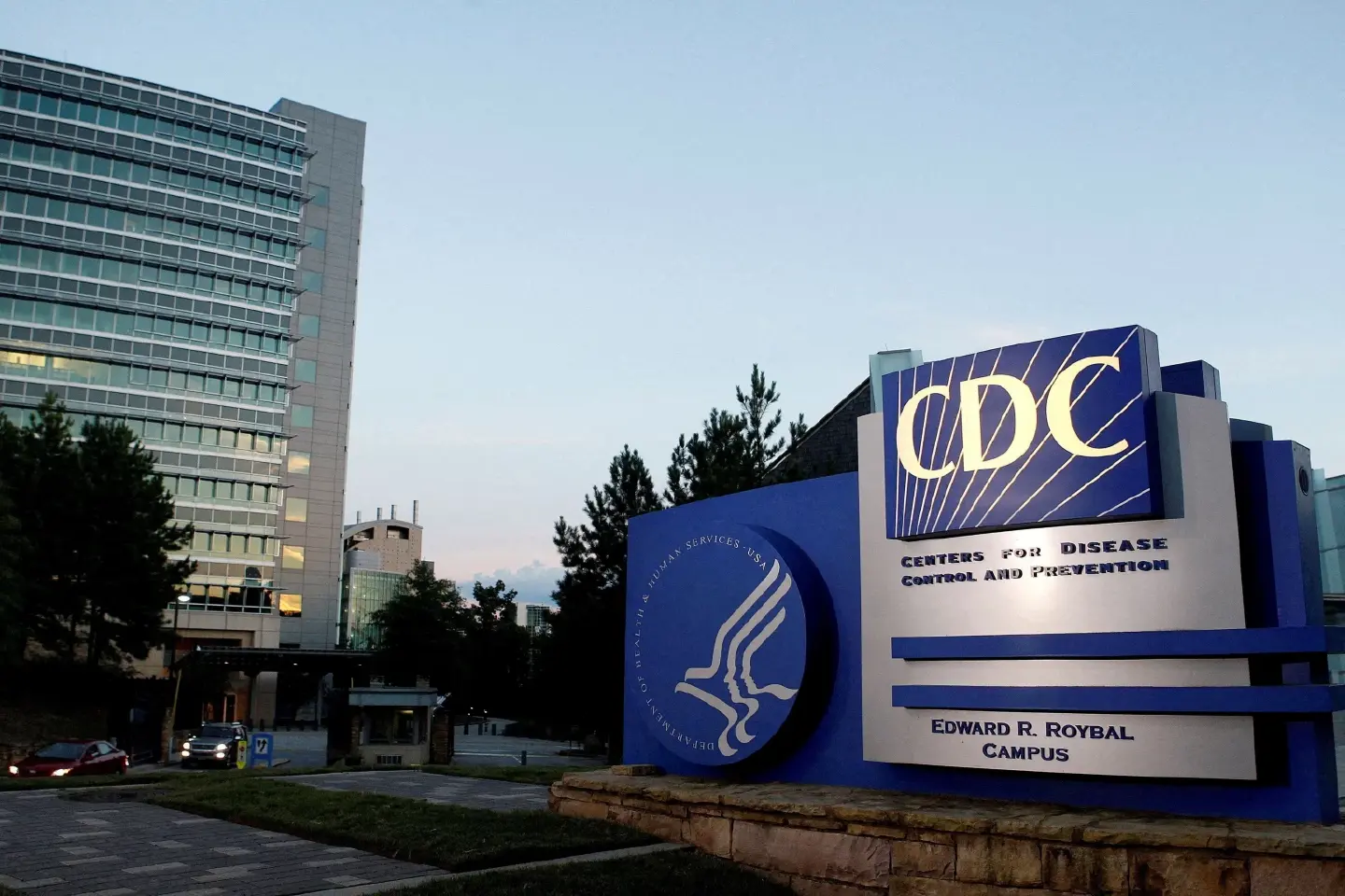 U.S. CDC urges Americans to avoid travel to Thailand , Hong Kong and New Zealand