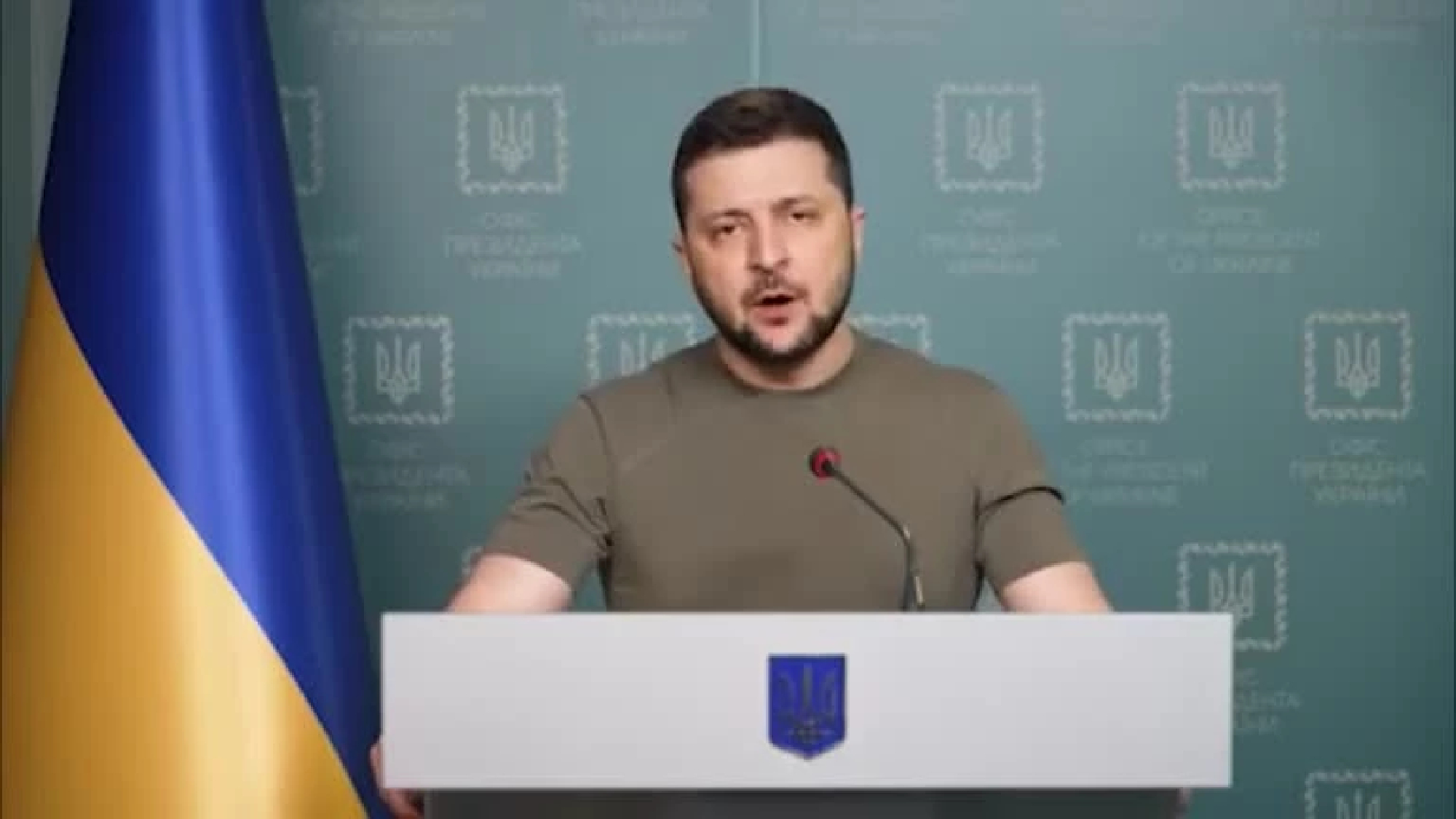 Ukraine leader demands Western nations give arms, asks if they're afraid of Moscow