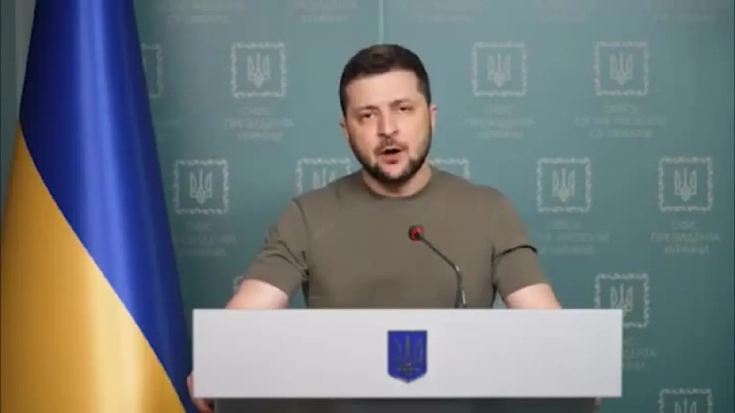 Ukraine leader demands Western nations give arms, asks if they're afraid of Moscow