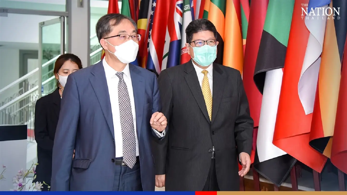 Top Foreign Ministry official invites more South Korean investments in EEC