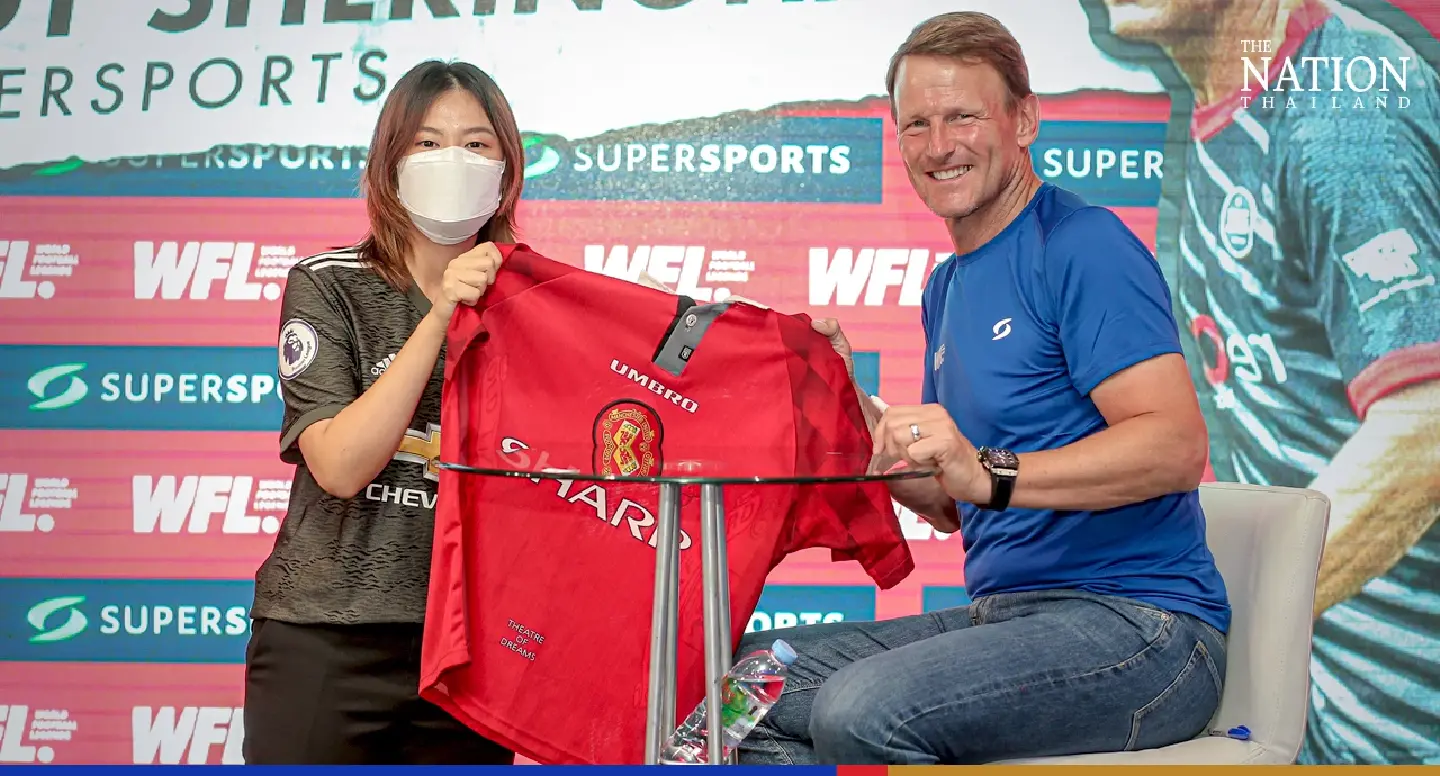 Teddy Sheringham lands in Bangkok with advice for Man Utd – get Pochettino Teddy Sheringham lands in Bangkok with advice for Man Utd – get Pochettino