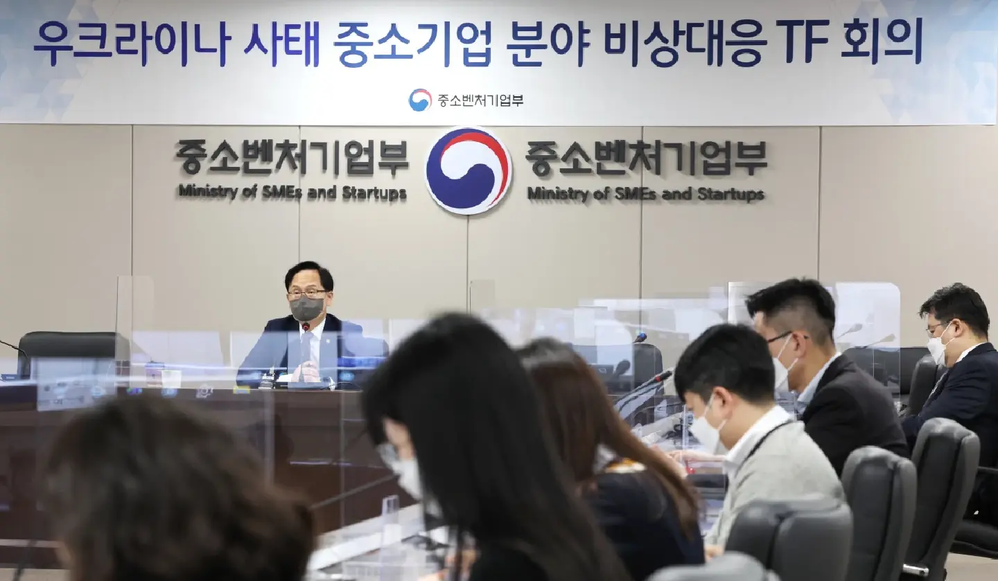 S. Korea halts transactions with Russia’s central bank S. Korea halts transactions with Russia’s central bank