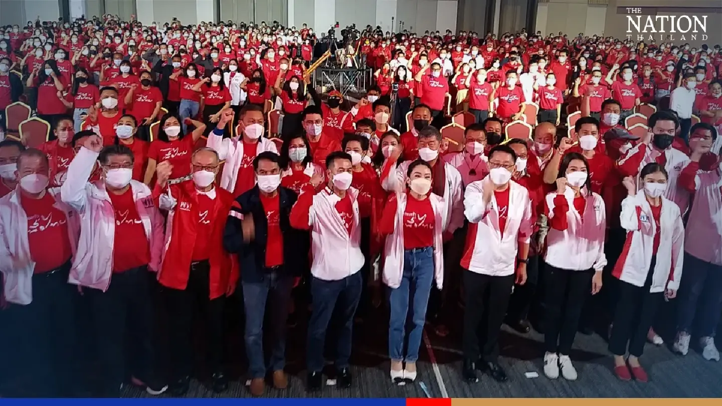 Paetongtarn seeks new ‘family members’ as Pheu Thai’s PM candidate