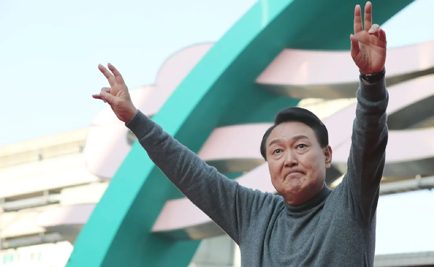 Yoon Suk-yeol elected president by fine margin Yoon Suk-yeol elected president by fine margin
