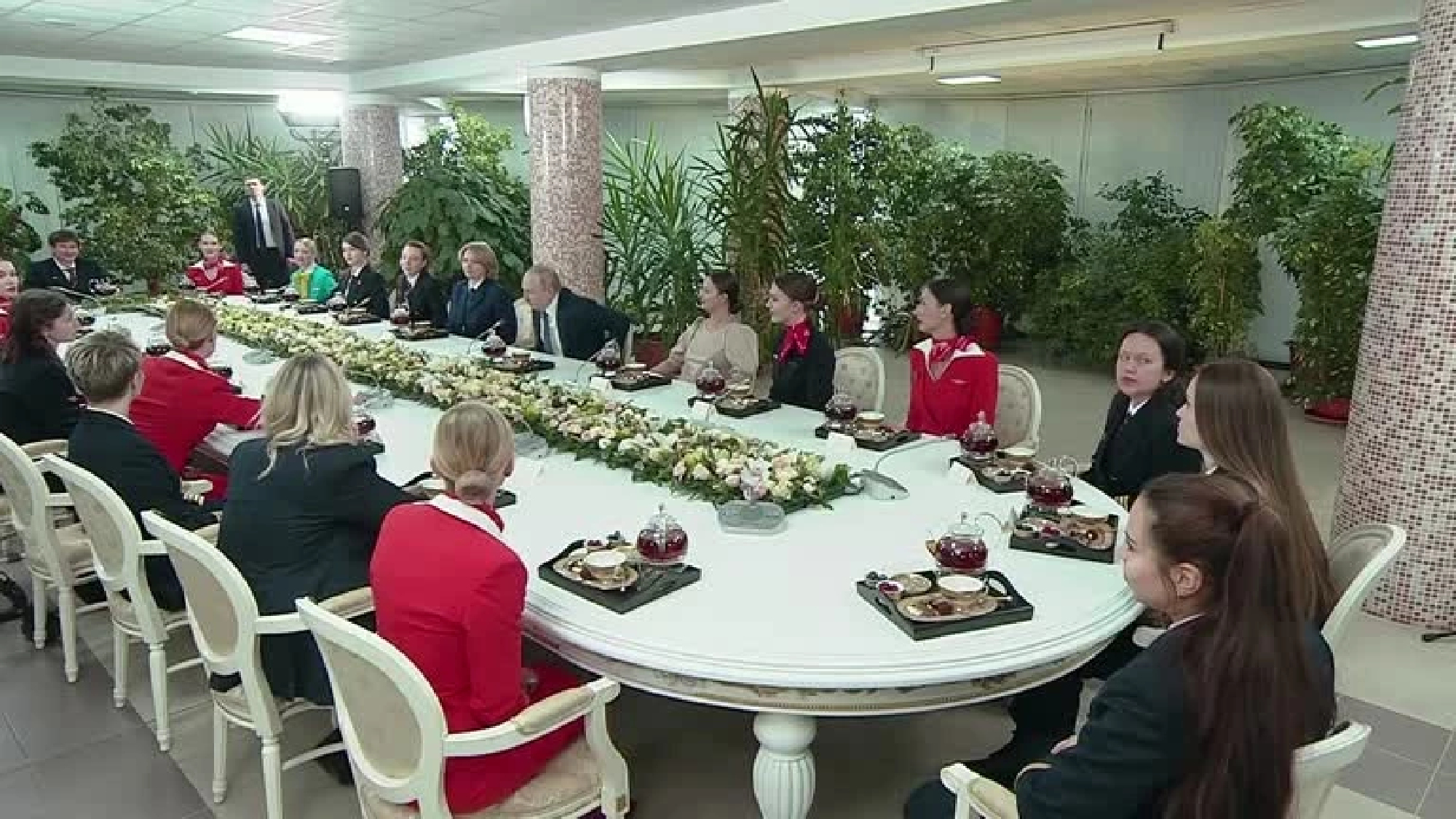 Putin warns imposing no-fly zone in Ukraine would be akin to entering conflict