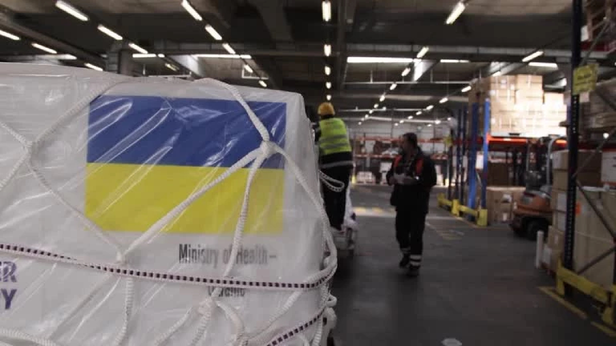 Humanitarian aid for Ukraine dwindling, health official says