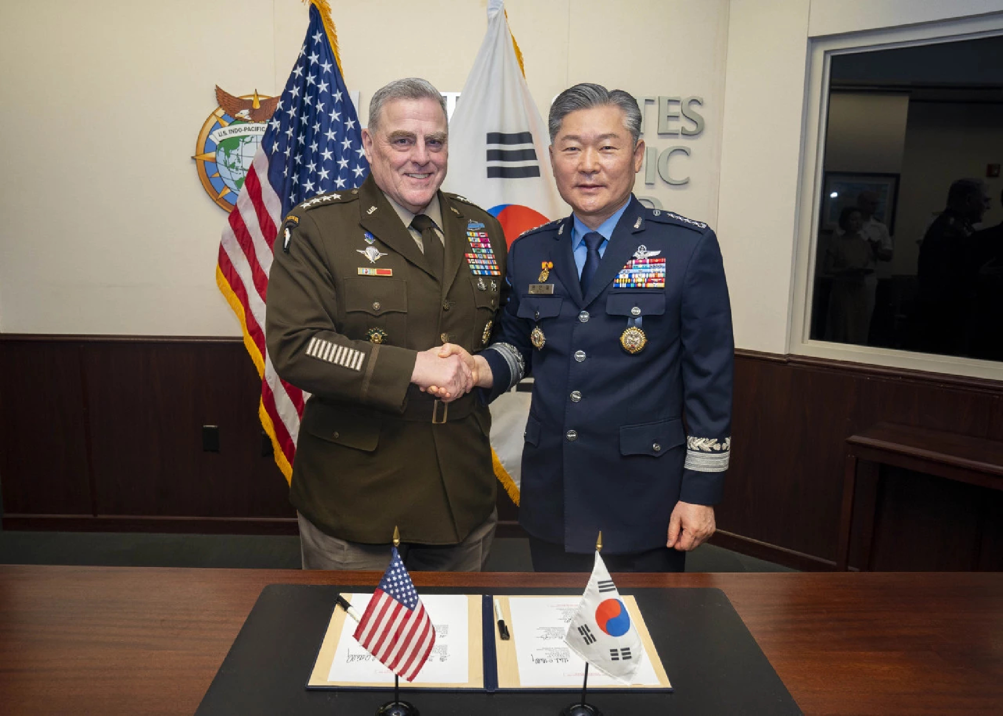 S.Korea, US approve directive to rewrite war plan, begin process in earnest