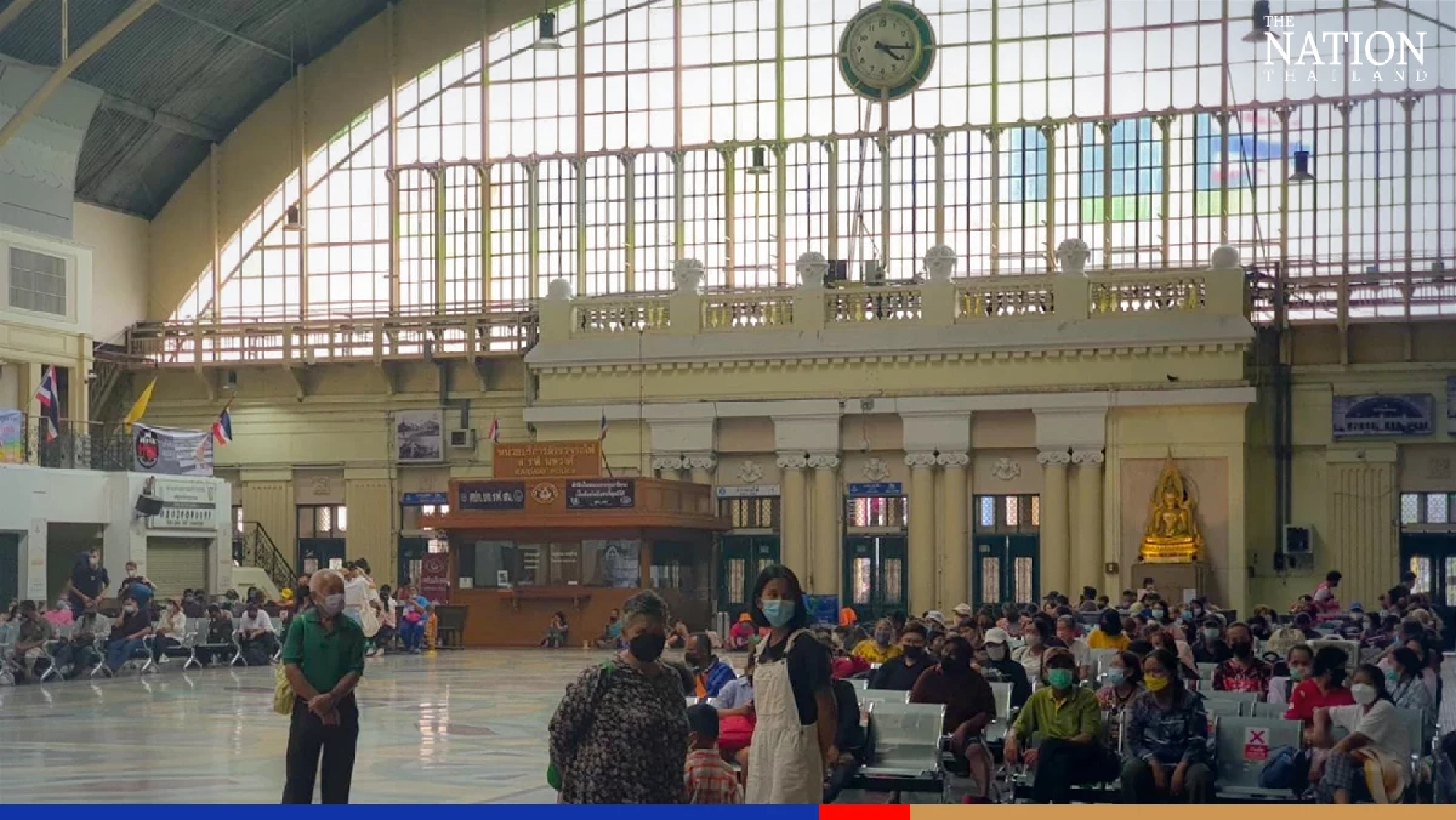 Over half a million passengers use rail transport on first day of Songkran week