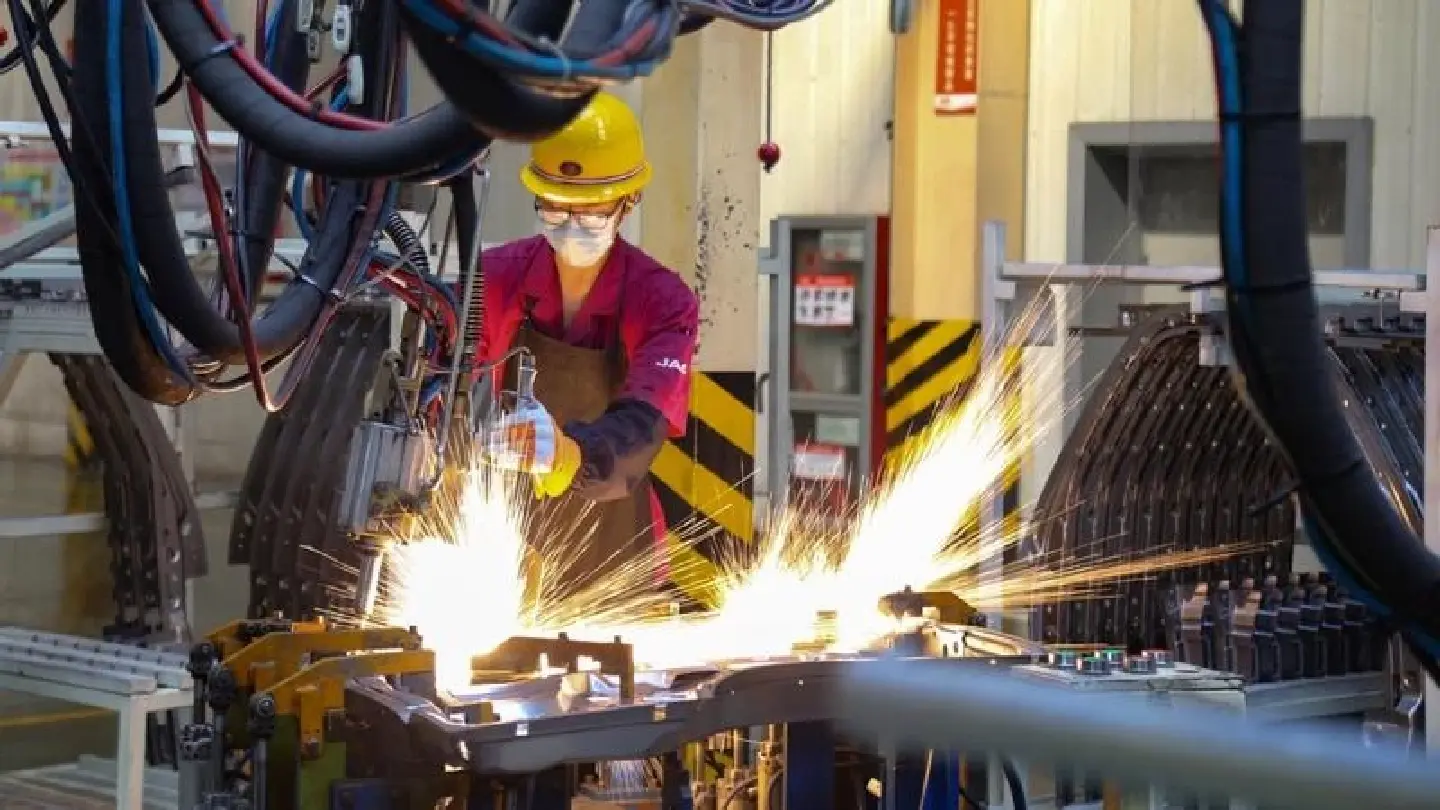 China's economy posts steady growth in Q1