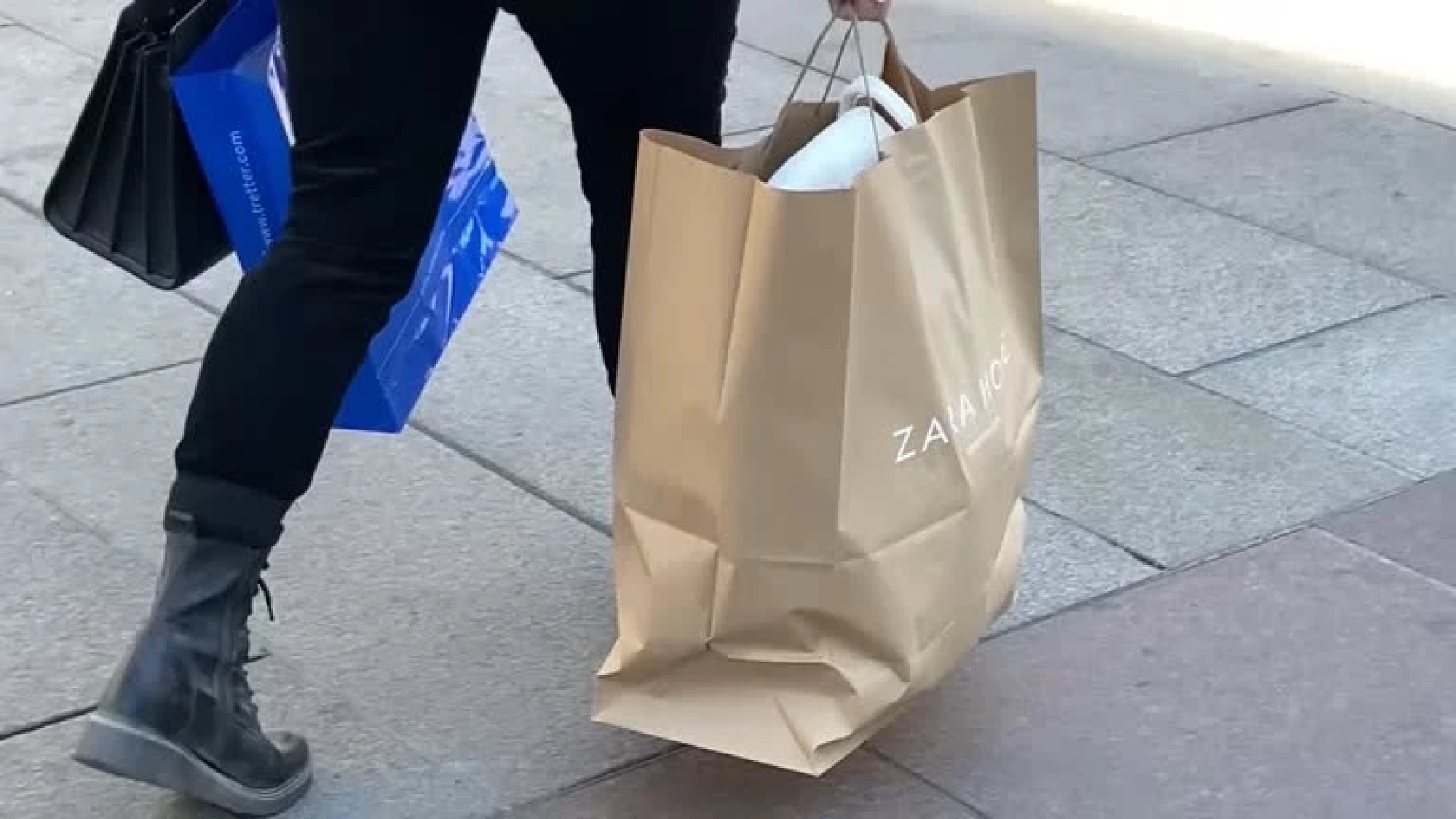 German consumer morale falls to historic low heading into May