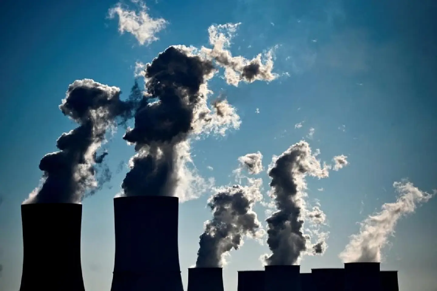 'Now or never': World has climate solutions but must act fast to avoid overheating, says UN panel 'Now or never': World has climate solutions but must act fast to avoid overheating, says UN panel