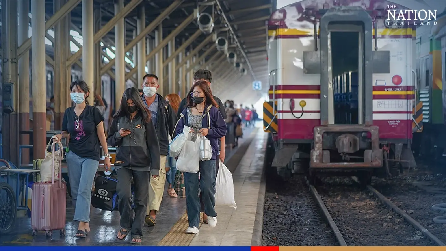 Trains take Songkran strain of bigger mass exodus from Bangkok