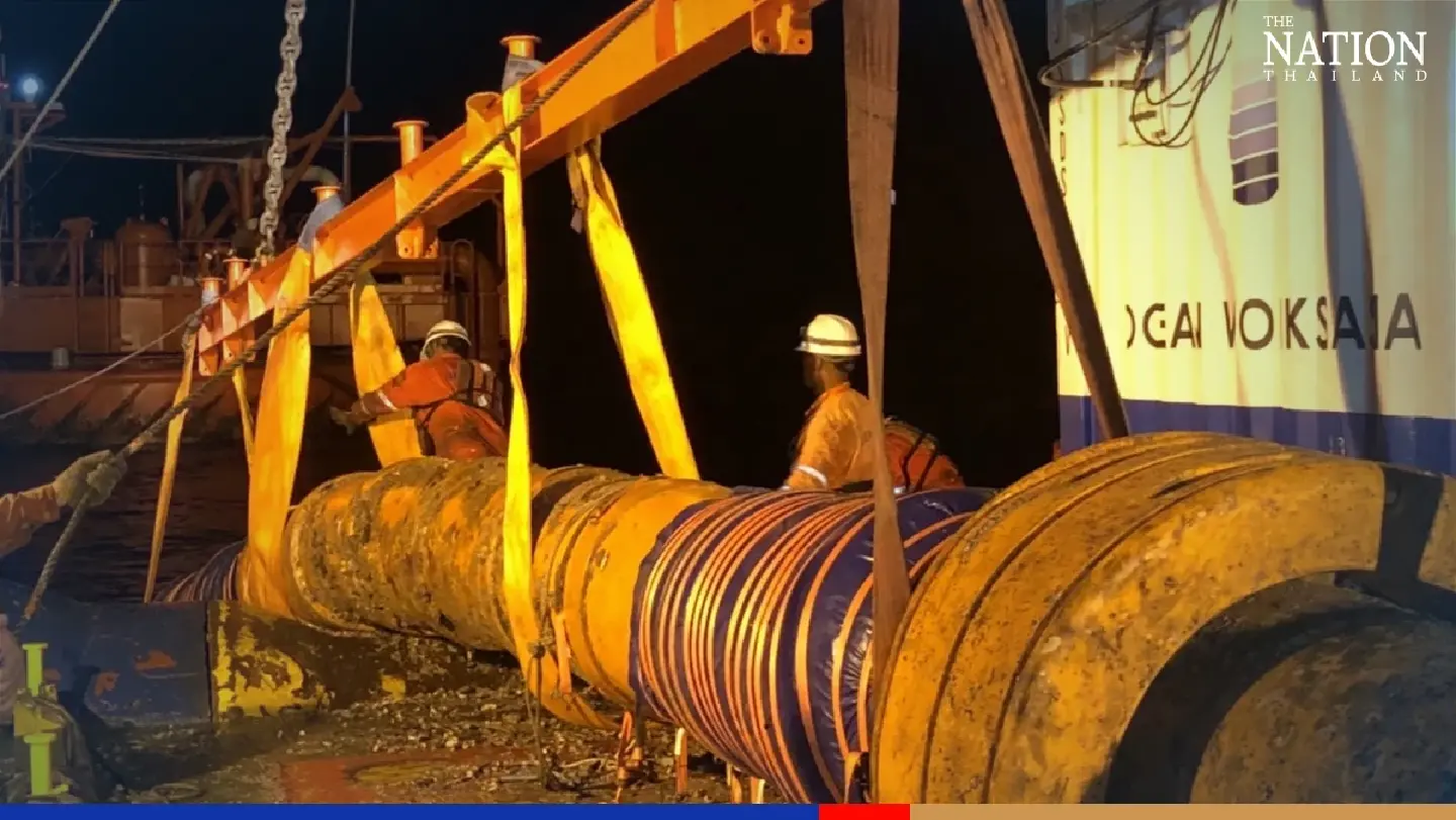 SPRC’s leaky undersea oil pipes brought ashore for inspection SPRC’s leaky undersea oil pipes brought ashore for inspection