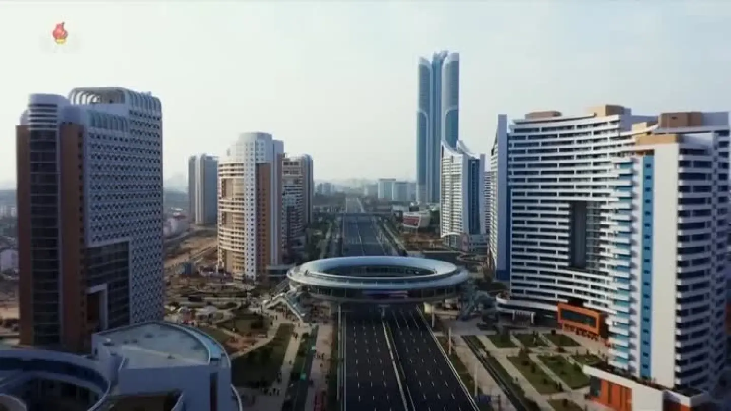 Penthouses in North Korea - More a nightmare than a dream
