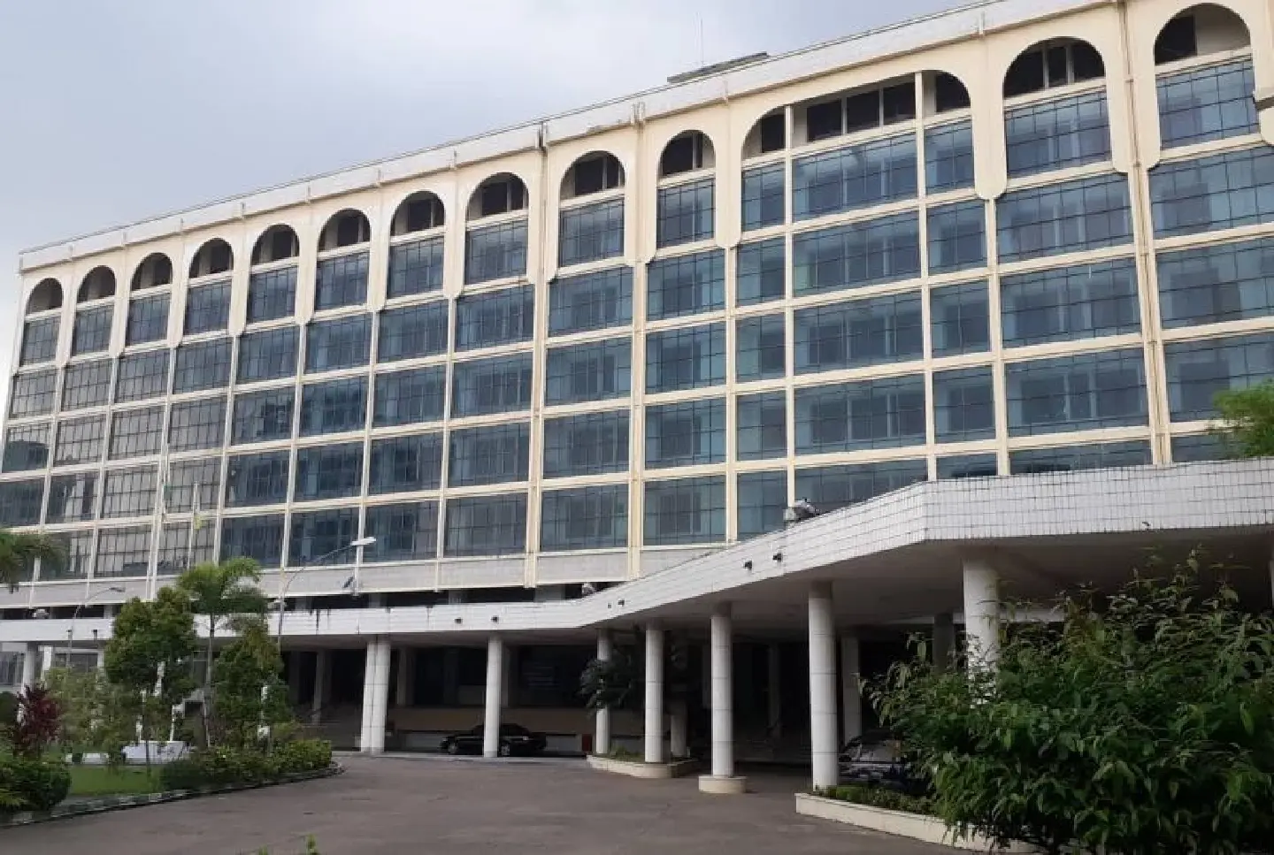 Central Bank issues seven businesses and organizations exempt from dollar to kyat exchange Central Bank issues seven businesses and organizations exempt from dollar to kyat exchange