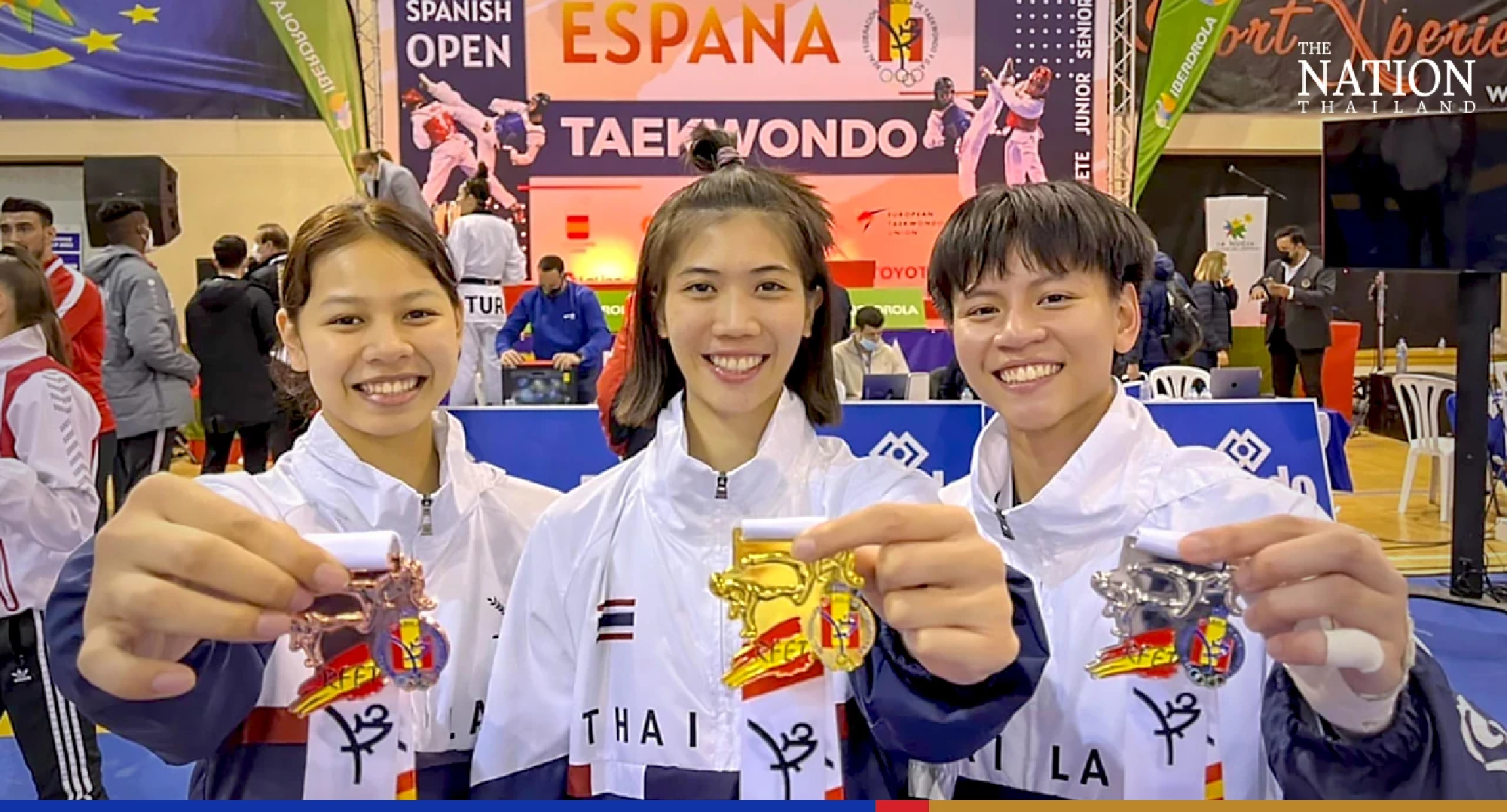 Olympic champ Panipak strikes gold in Spain in higher weight class