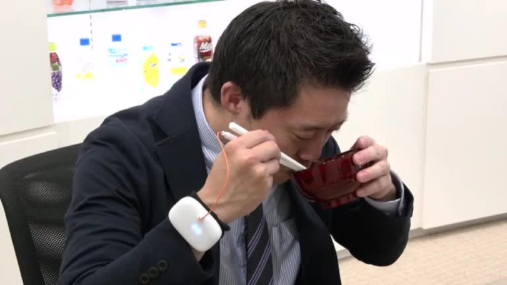 Japanese researchers develop taste-enhancing chopsticks