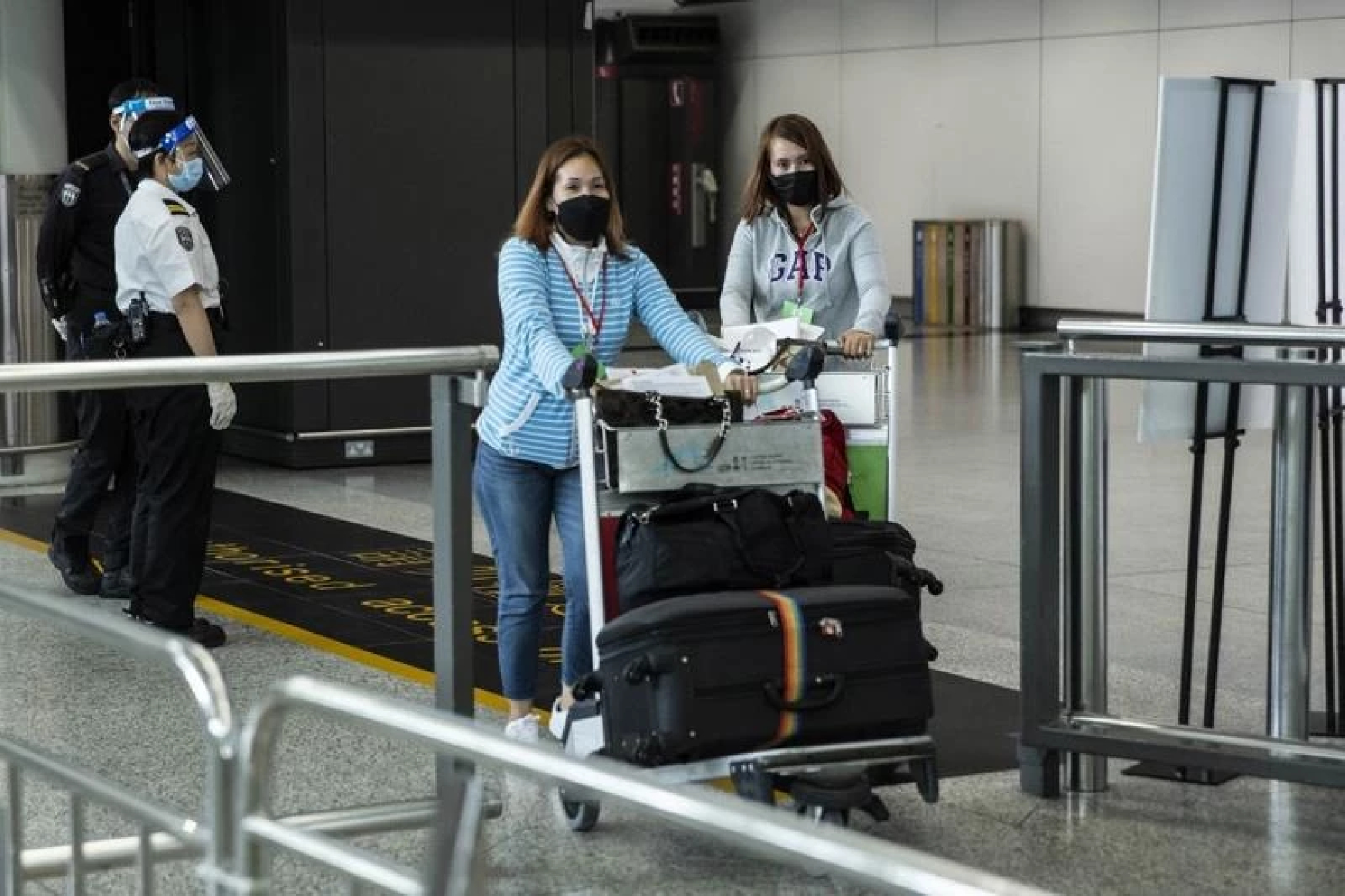 Non-residents to be allowed to fly into HK from May 1