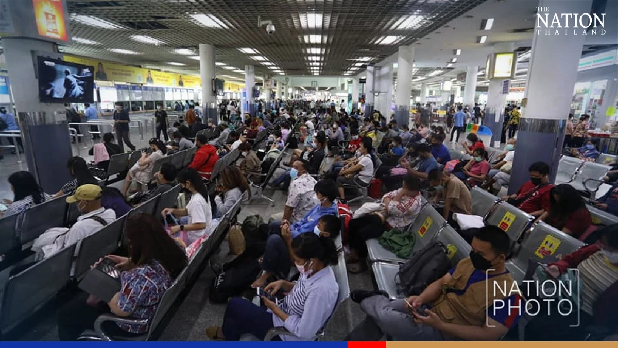 People head back to hometowns for Songkran celebration