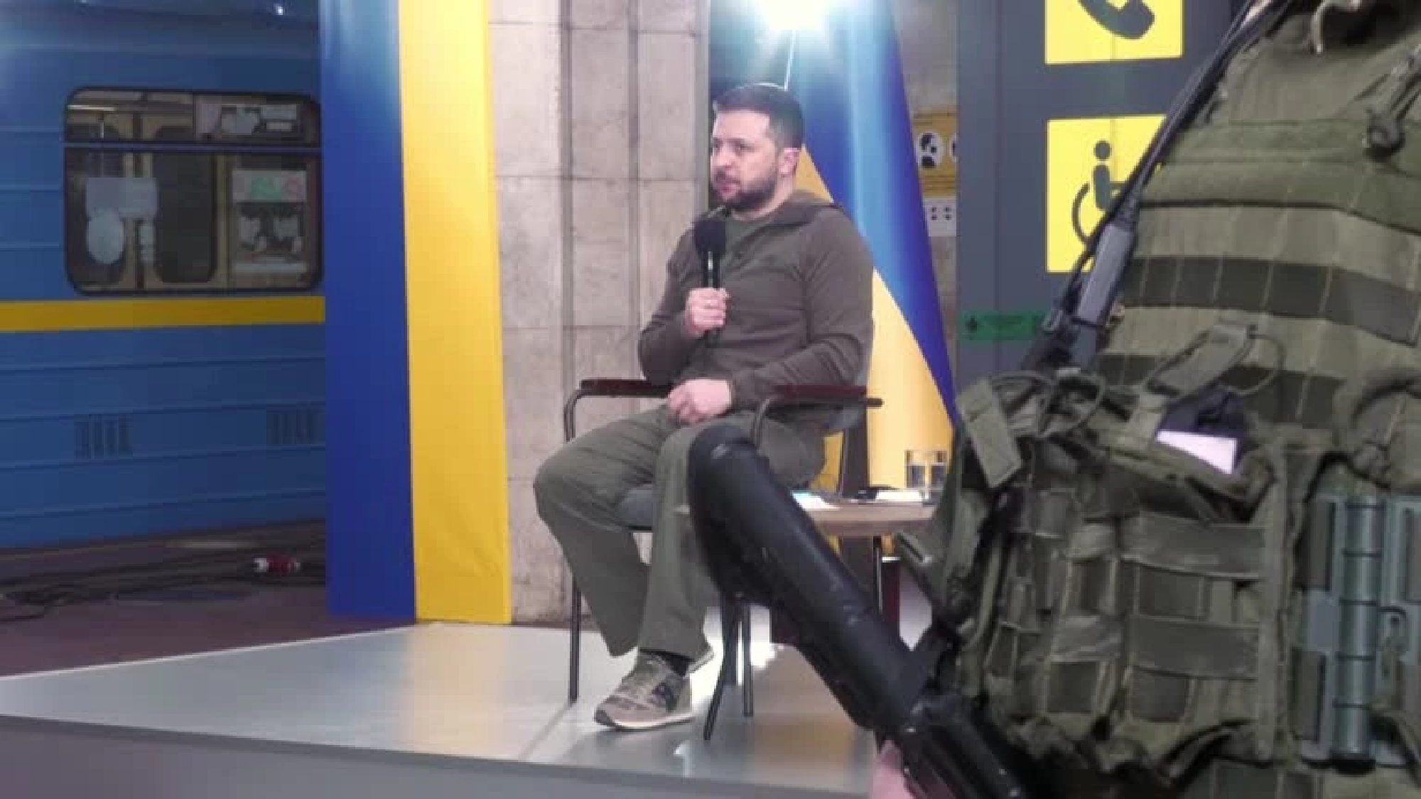 Ukrainian president holds news conference at Kyiv metro station