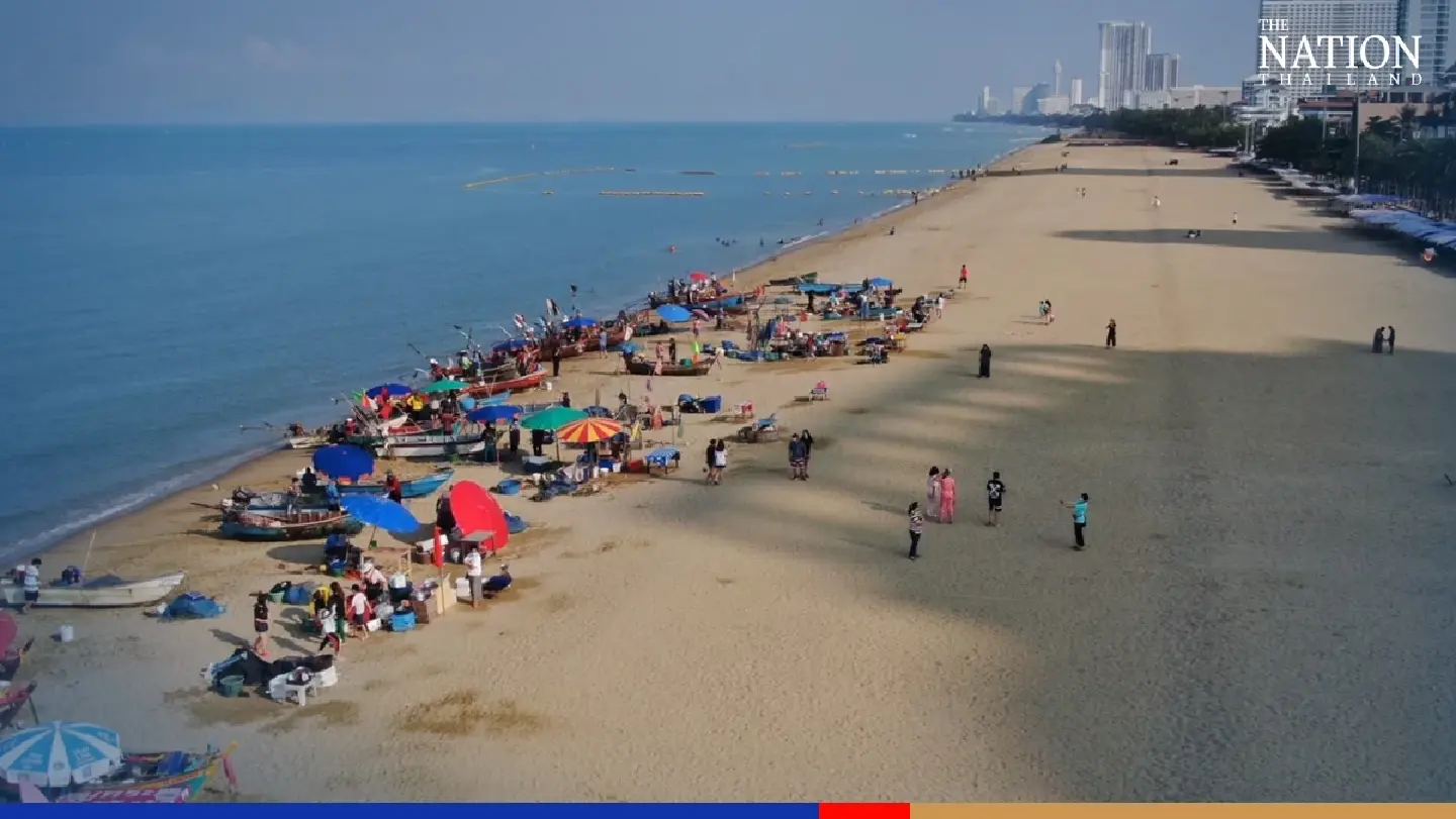 Newly expanded Jomtien Beach a huge hit with Songkran revellers