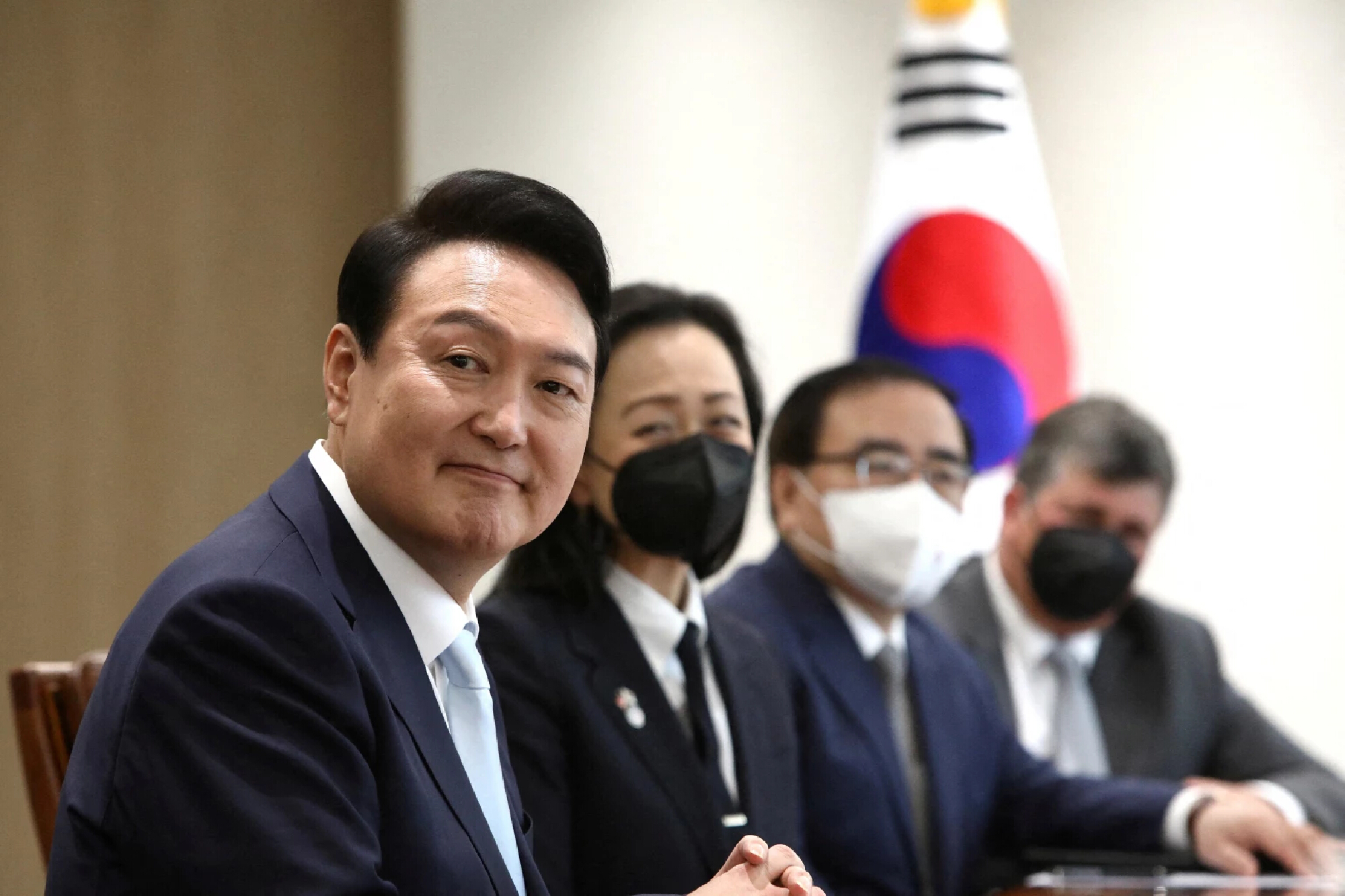 With conservative leaders taking office, Korea’s top 4 firms are ready to spend big