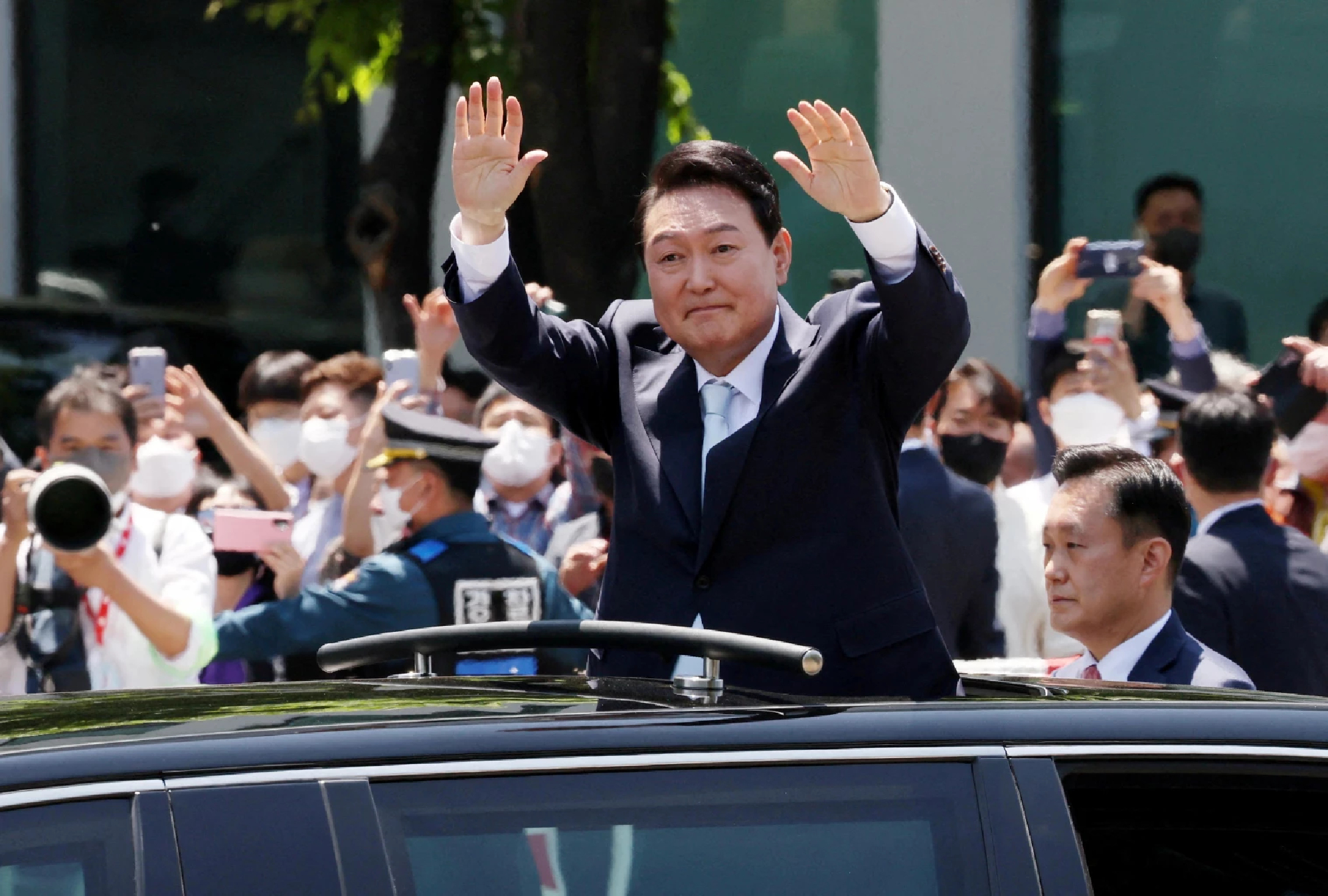 New South Korean PM launches bid to improve bilateral ties with Japan