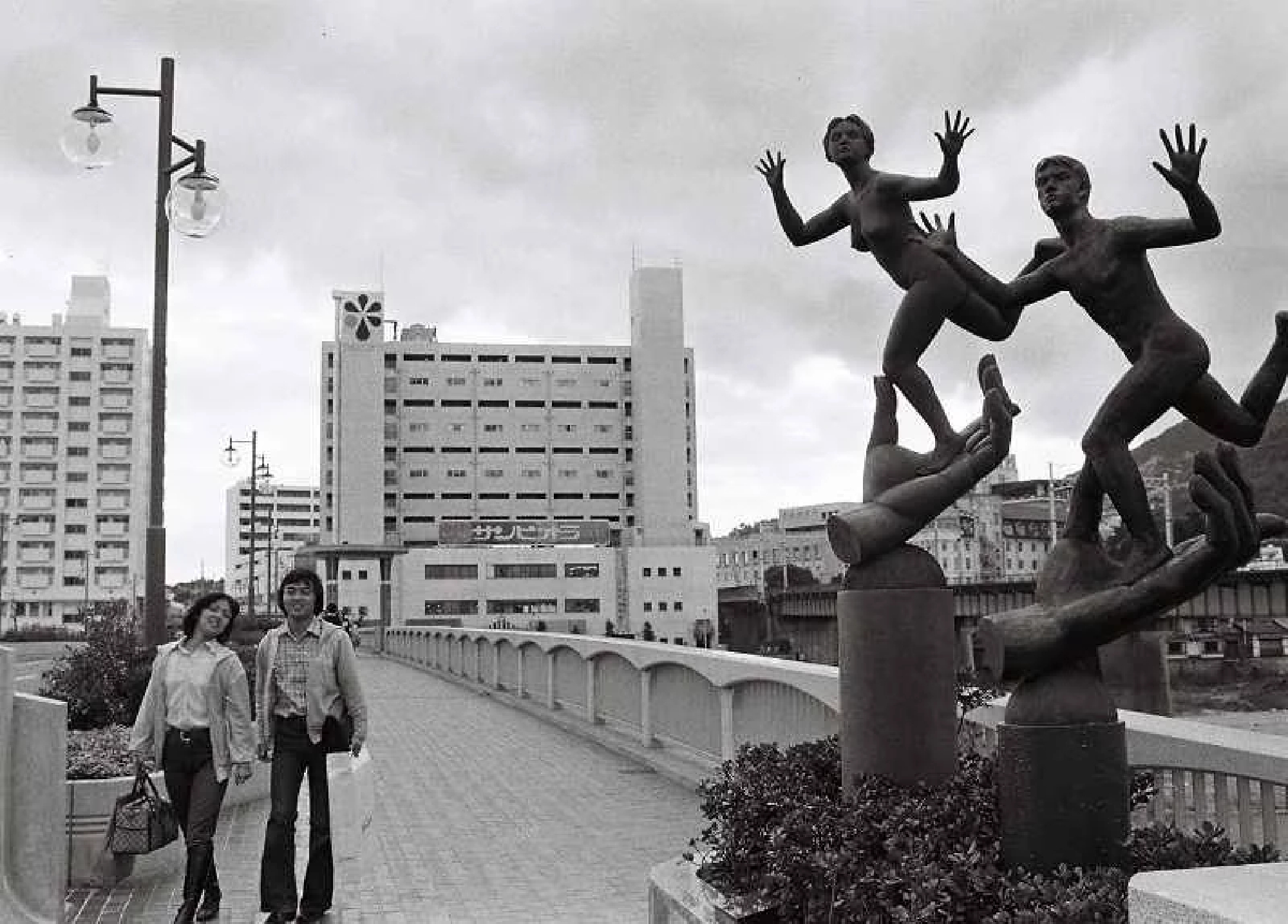 Hyogo: Public split over reinstallation of nude women statues