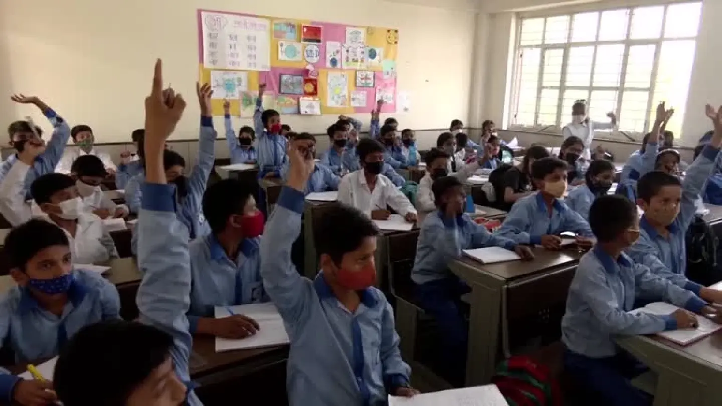 Inflation forces Indian parents to take children out of private schools Inflation forces Indian parents to take children out of private schools