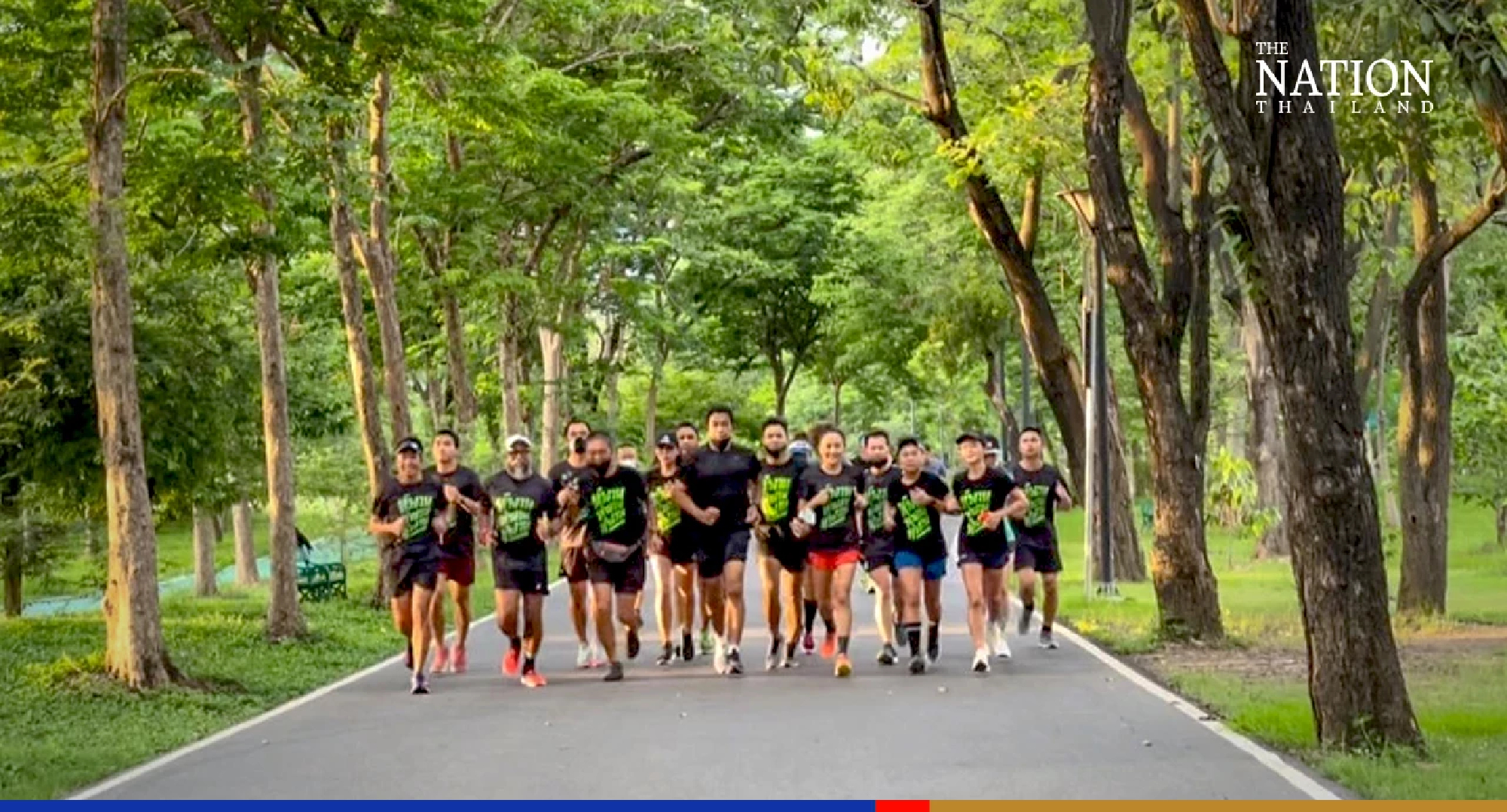 Chadchart visits Vachirabenjatas Park, Lam Sali to tackle problems