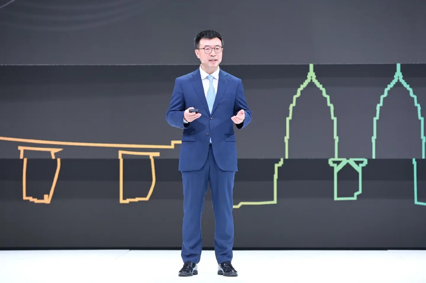 Innovating nonstop, together for a better green digital life : Huawei Innovating nonstop, together for a better green digital life : Huawei