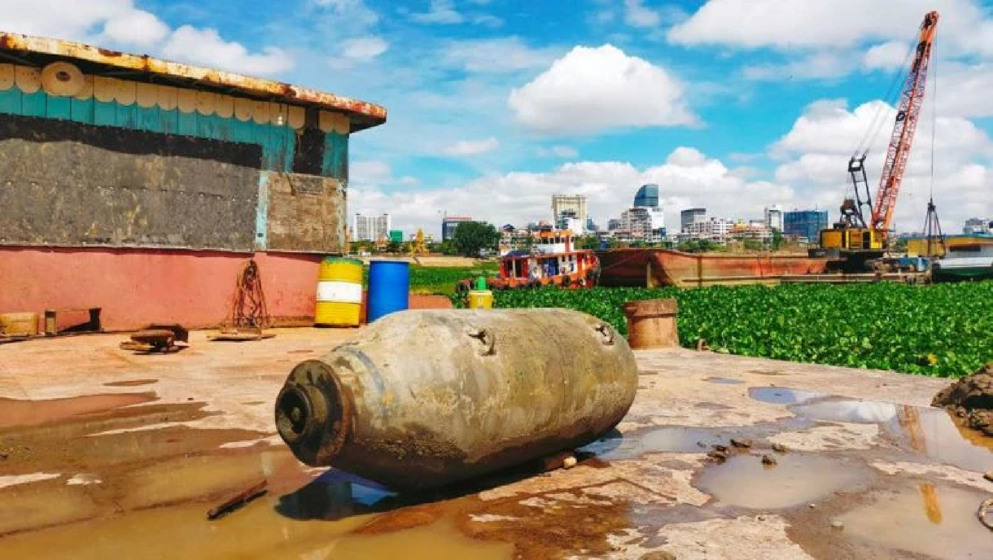 One tonne World War II bomb discovered near royal palace in Phnom Penh