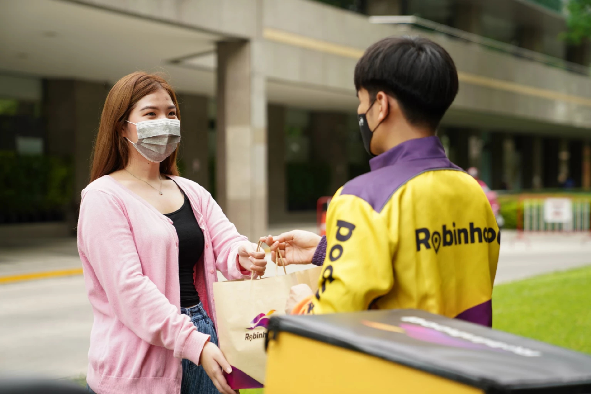 "Robinhood" now ranked the second most popular food delivery platform in Greater Bangkok after just 20 months since launch