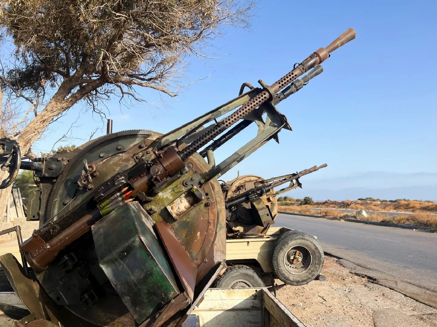Clashes rock Tripoli as rival factions battle for power Clashes rock Tripoli as rival factions battle for power