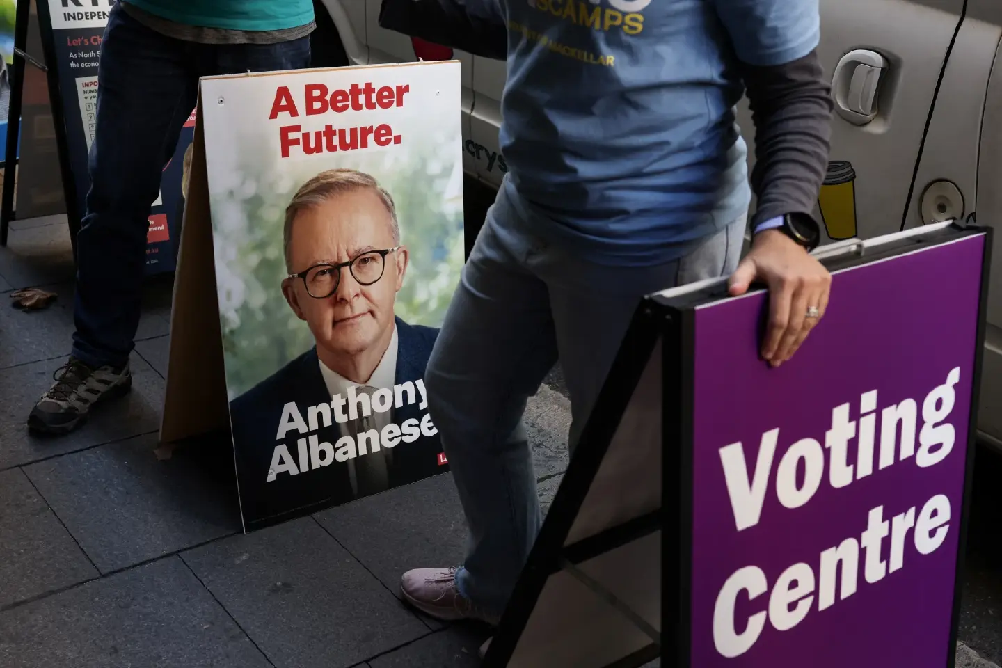 "The devil I know or the devil I don't know": Australians split on election choice