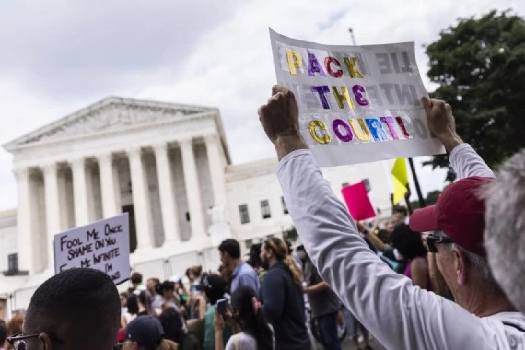 U.S. Supreme Court ruling overturns landmark decision on abortion rights