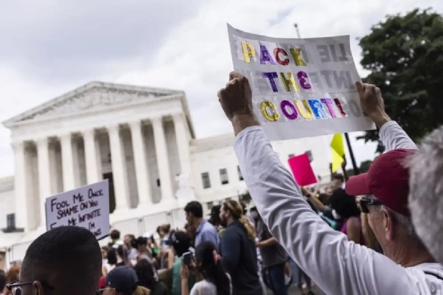 U.S. Supreme Court ruling overturns landmark decision on abortion rights U.S. Supreme Court ruling overturns landmark decision on abortion rights