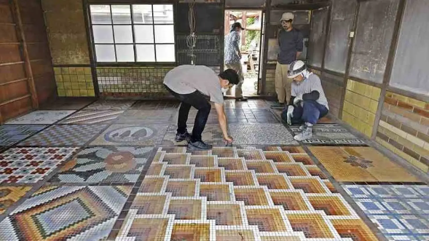 Crowdfunding campaign saves classic pre-war tiles in Japan