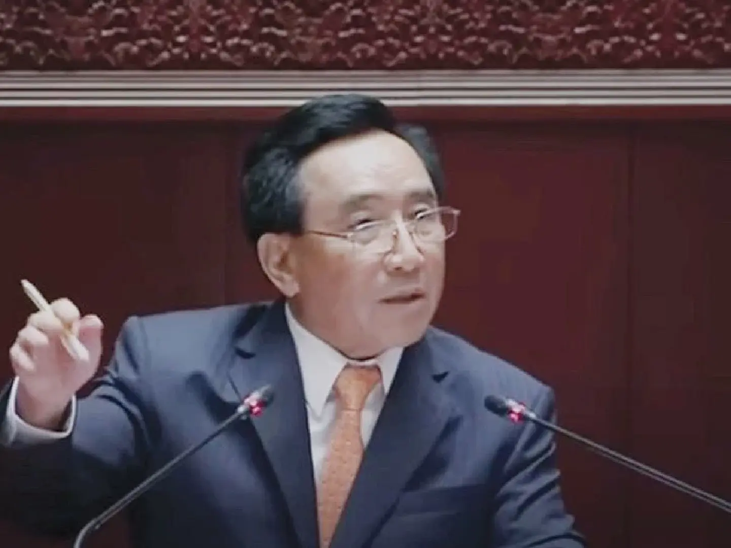 Lao PM: Embezzlement, lax management key to losses by state enterprises